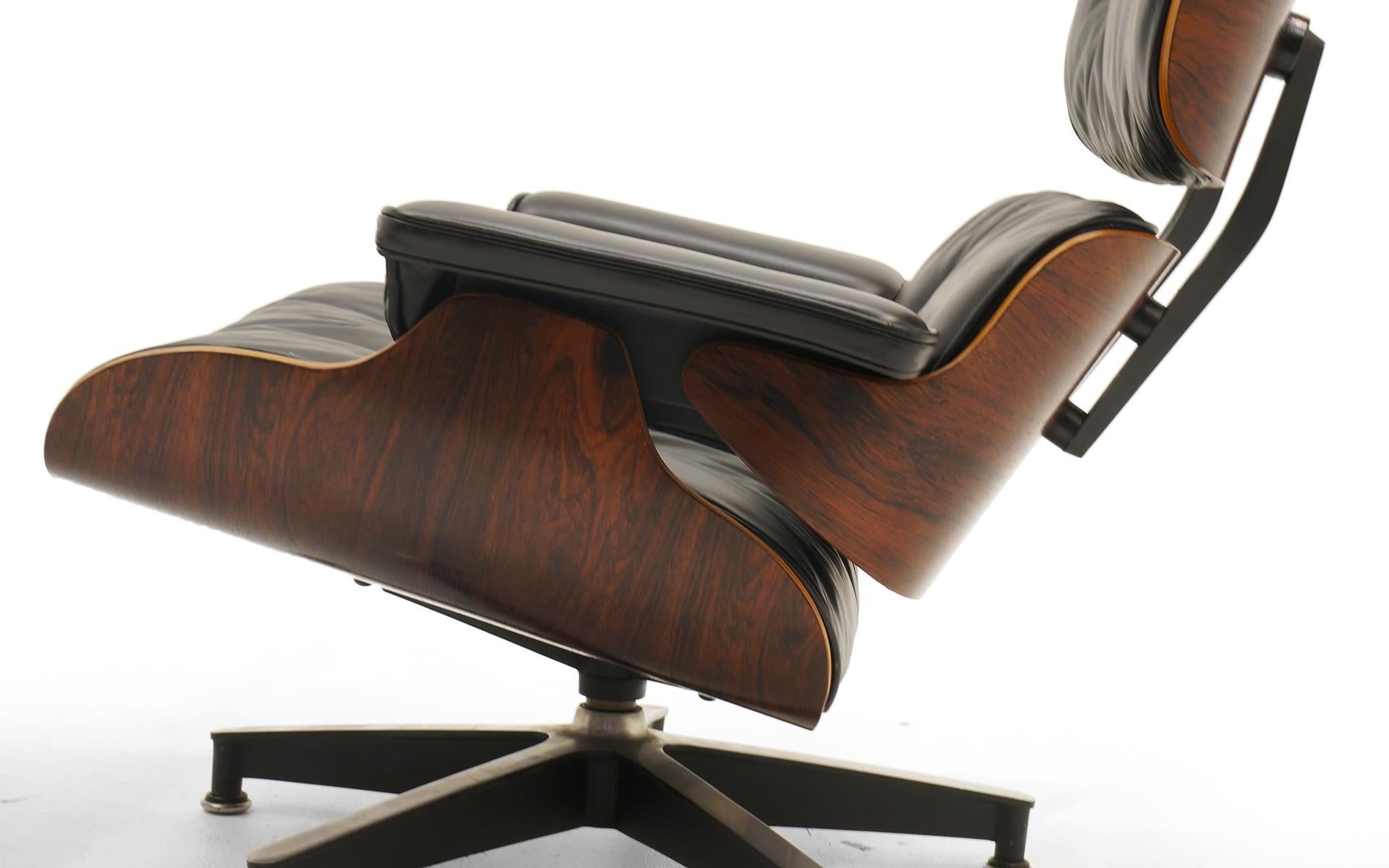 Rare 1st Series Eames Lounge Chair and Ottoman. Rosewood and Black Leather In Good Condition In Kansas City, MO