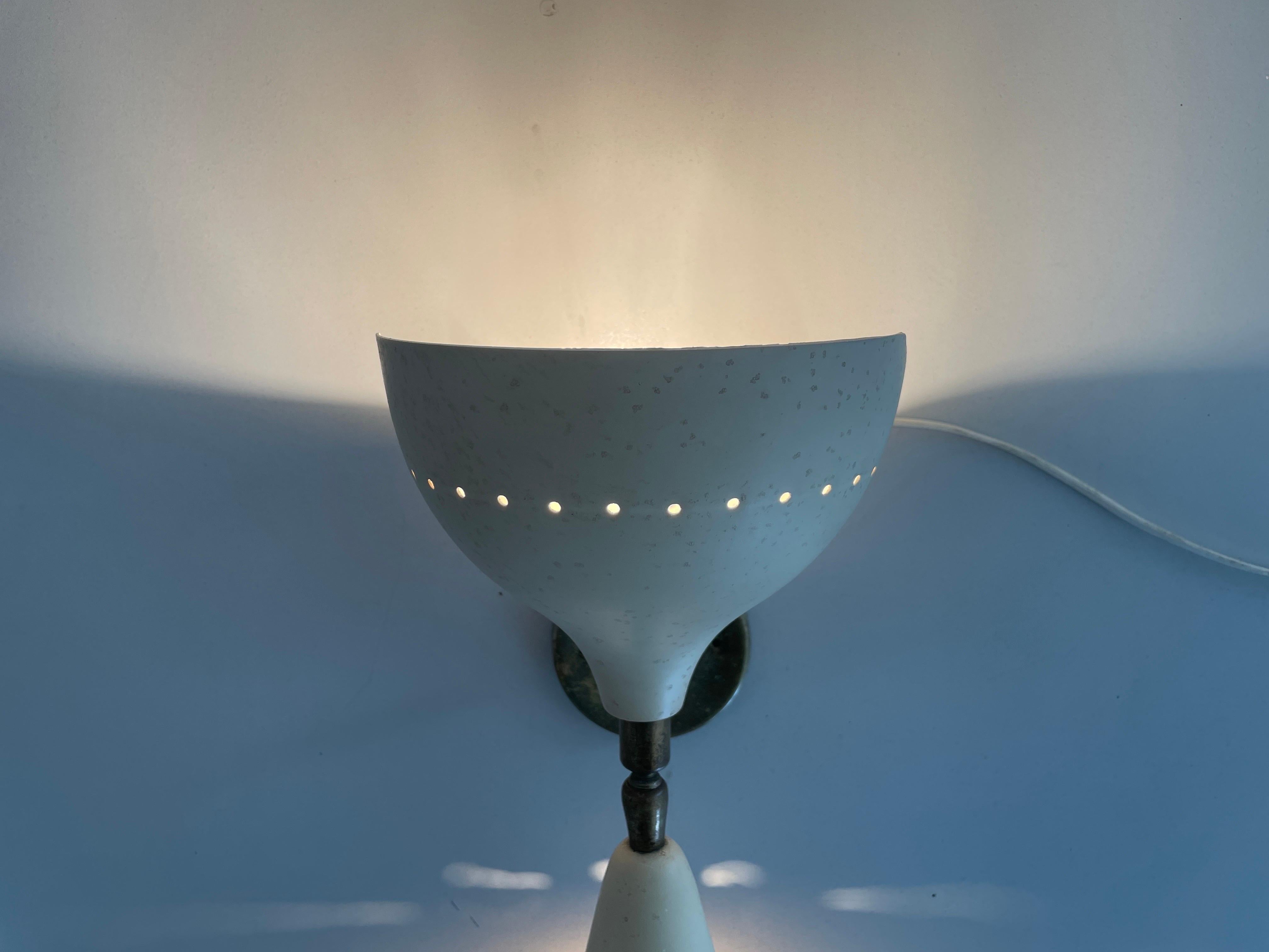Seltener 2-köpfiger Wandleuchter aus Messing von Lumen, 1950er Jahre, Italien im Angebot 12