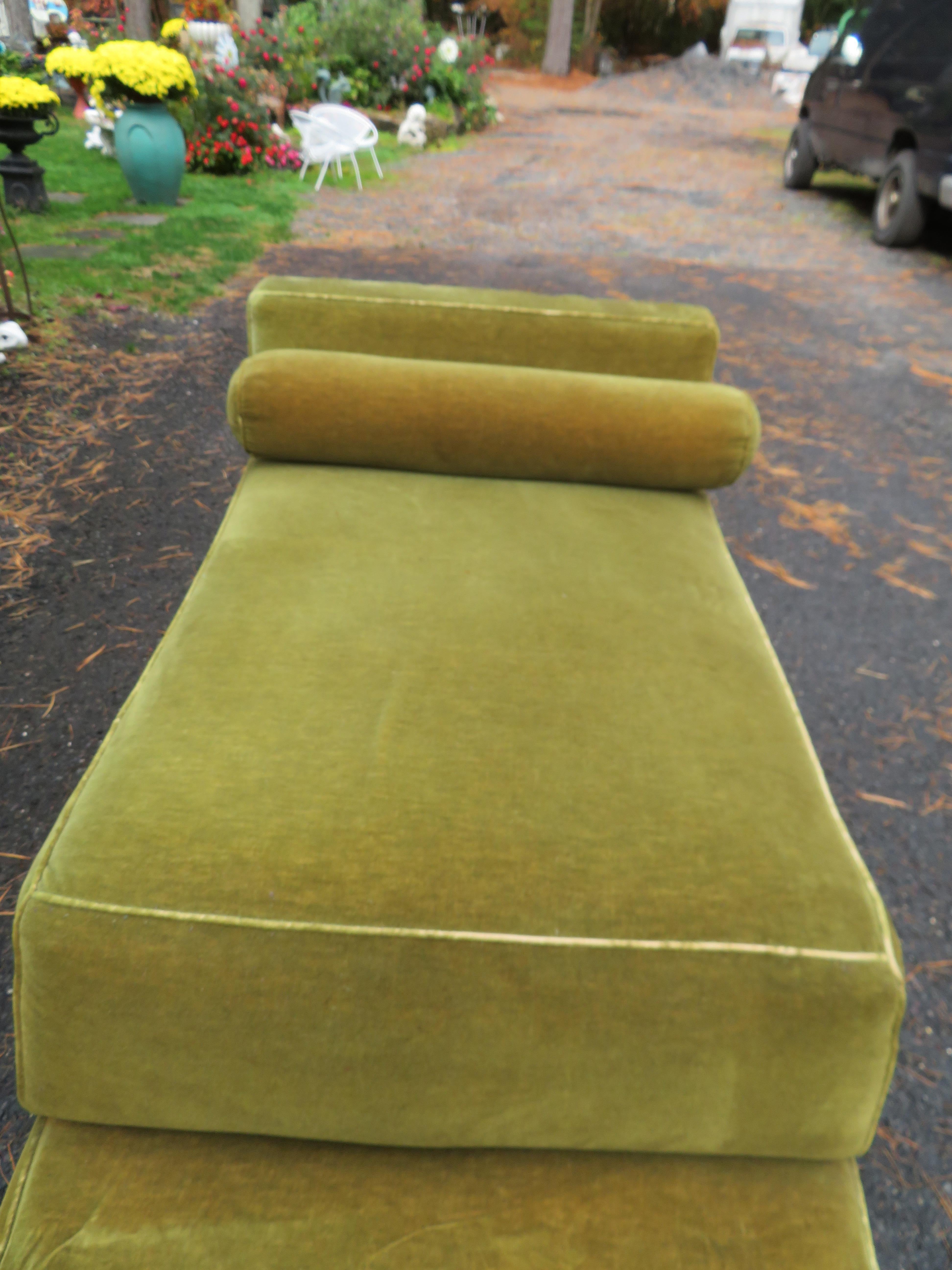 Rare 2 Tier Vladimir Kagan Omnibus Chaise Lounge Sofa Lucite Mid-Century Modern 4