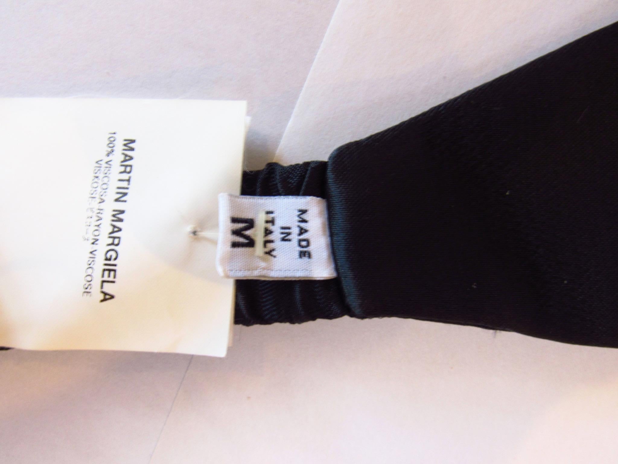 Raro fajín de satén negro Maison Martin Margiela de los años 2000 en venta 5