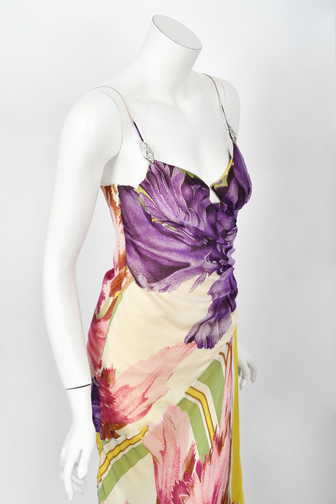 Rare 2005 Roberto Cavalli Large-Scale Floral Silk Bustier High-Slit Gown & Shawl For Sale 9