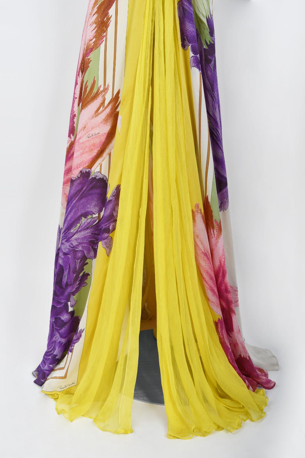Rare 2005 Roberto Cavalli Large-Scale Floral Silk Bustier High-Slit Gown & Shawl For Sale 4