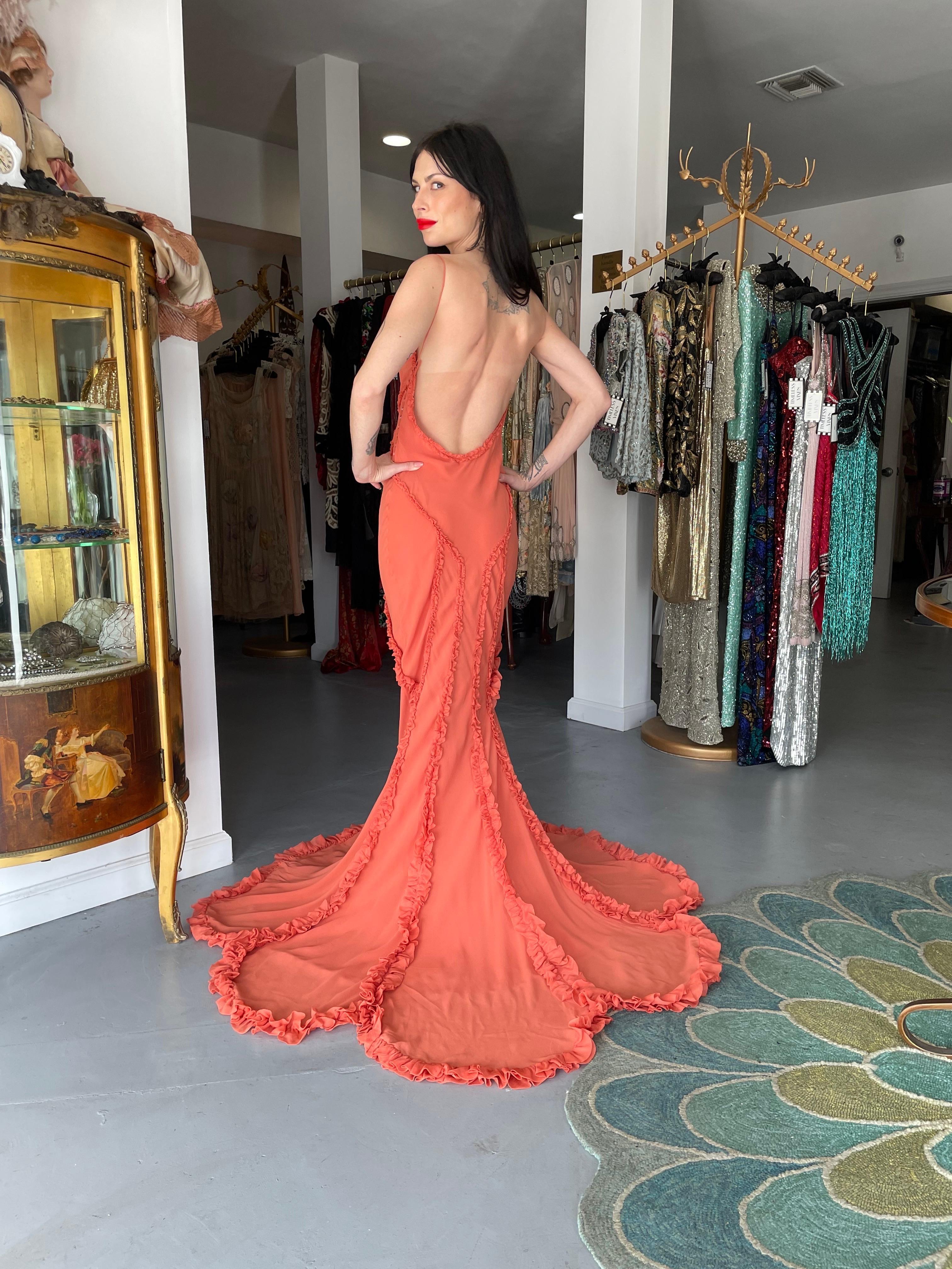 Rare 2008 John Galliano Coral Pink Silk Bias-Cut Scalloped Train Backless Gown In Good Condition In Beverly Hills, CA