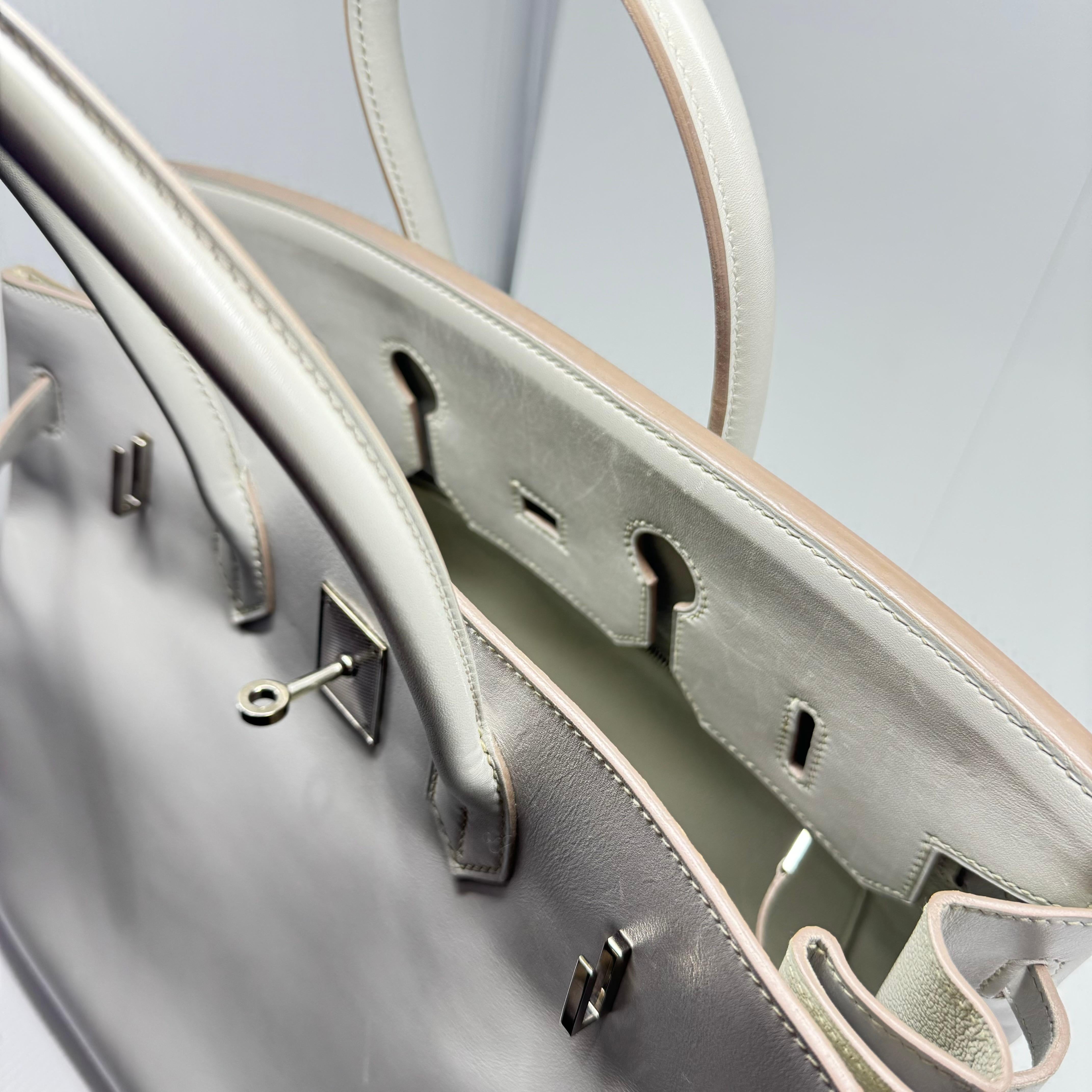 Rare 2013 Hermes Tadelakt Gris Perle Palladium Guilloche Hardware Birkin 35 Bag In Good Condition For Sale In Jakarta, Daerah Khusus Ibukota Jakarta