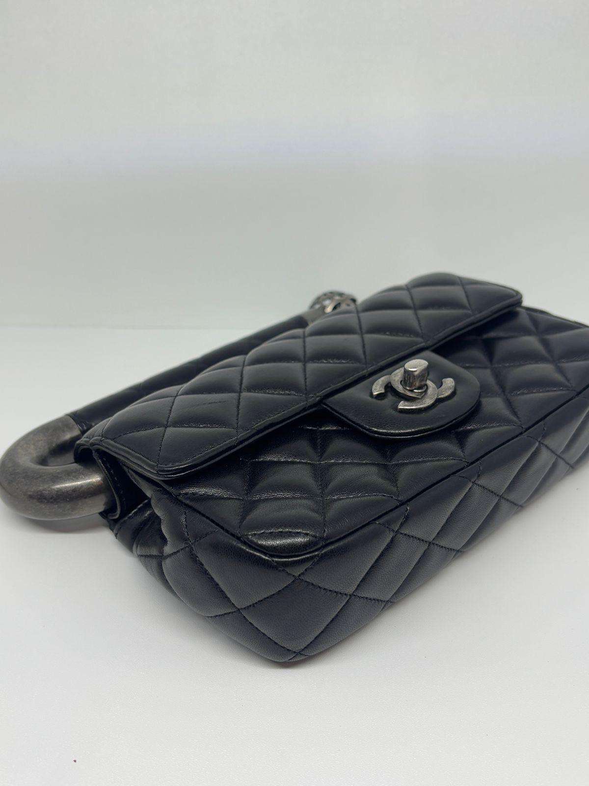 Rare 2014 Chanel Black Leather Quilted Around The World Clutch 11