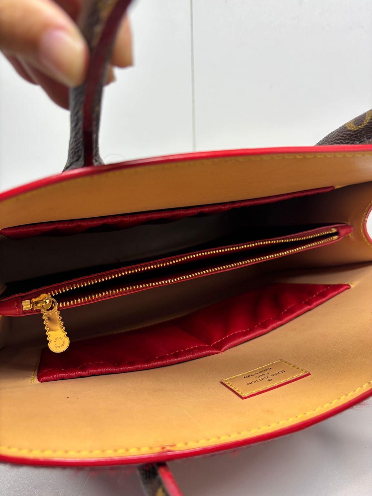 Rare sac à clous Icono Crust Monogram rouge poney de Louis Vuitton x Louboutin, 2014 Bon état - En vente à Jakarta, Daerah Khusus Ibukota Jakarta