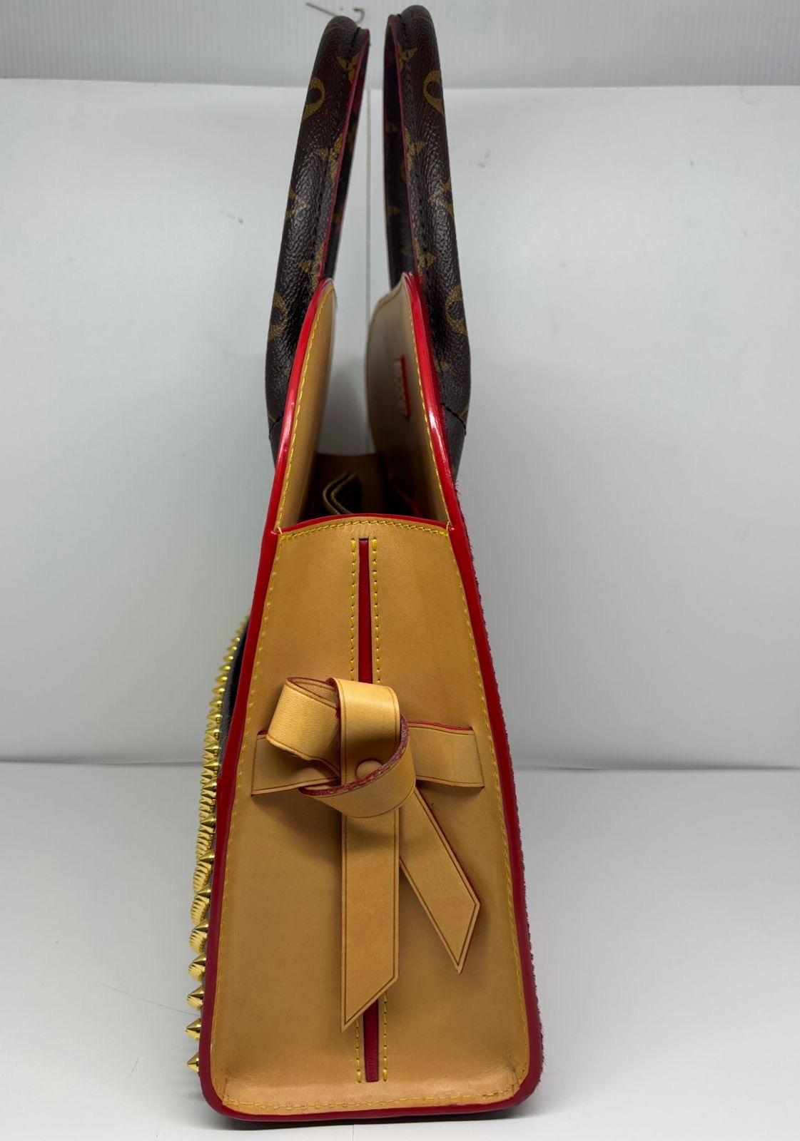 Rare sac à clous Icono Crust Monogram rouge poney de Louis Vuitton x Louboutin, 2014 en vente 4