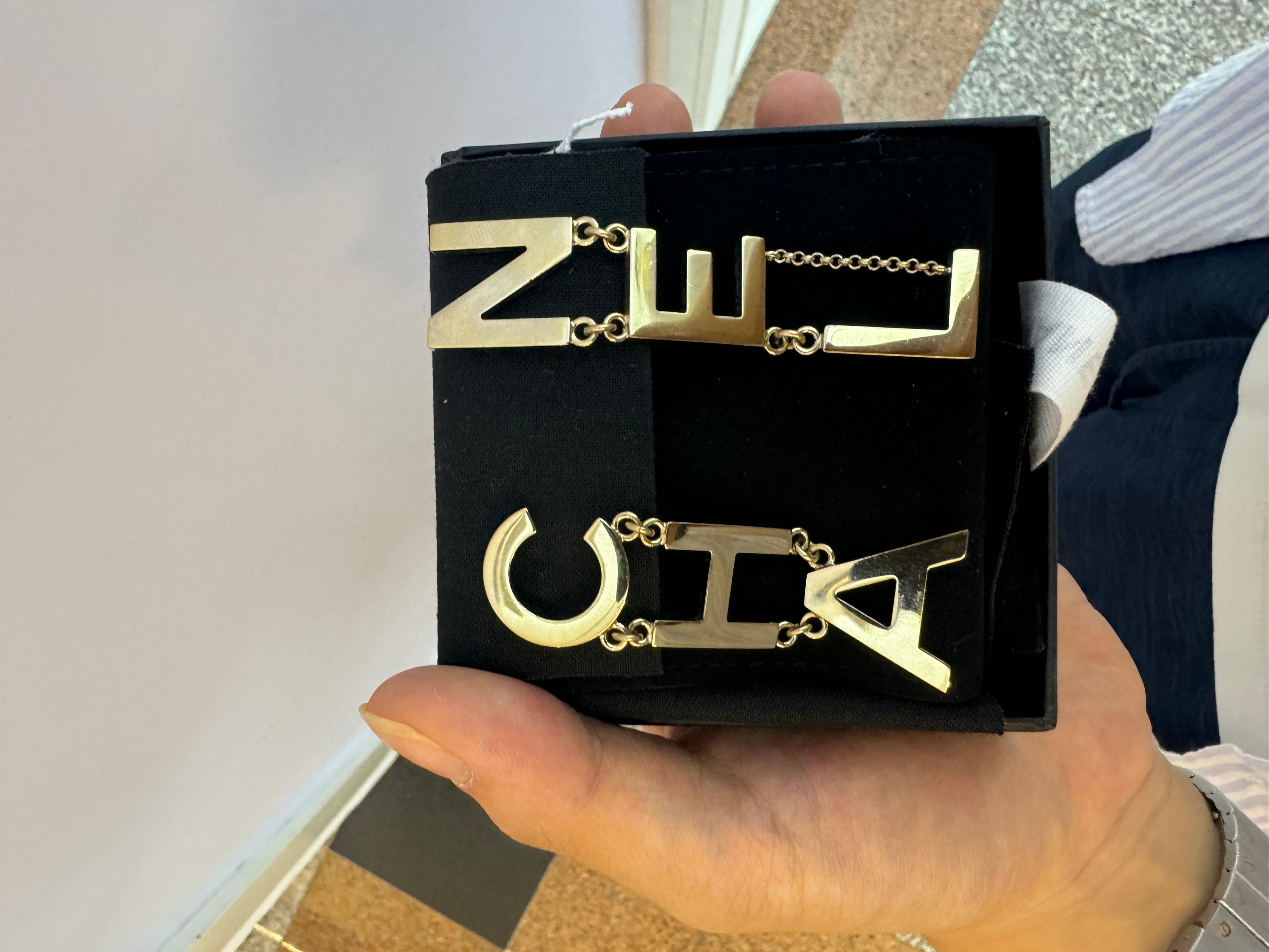 Rare 2019 Chanel Logo Drop Earrings In Good Condition For Sale In Jakarta, Daerah Khusus Ibukota Jakarta