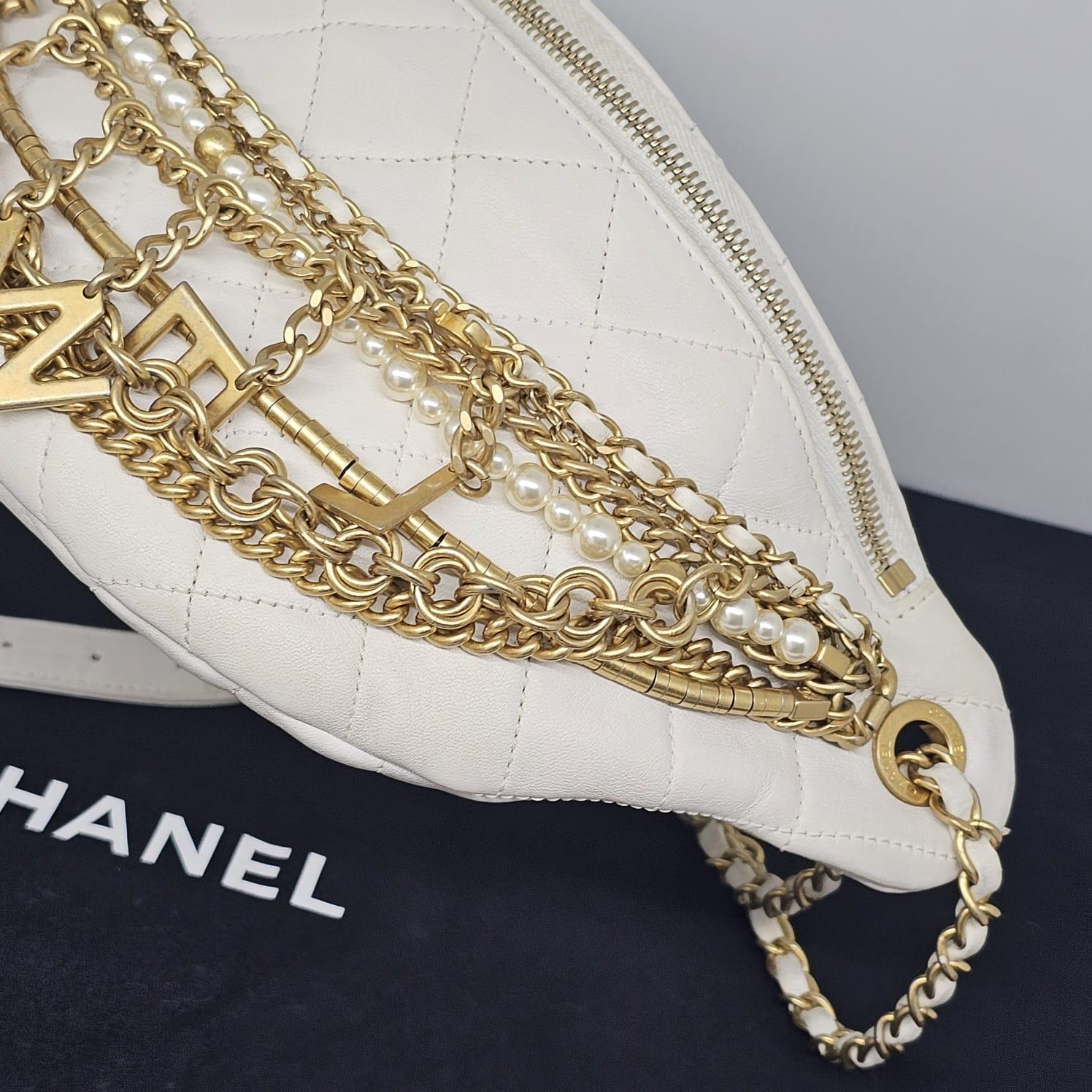 Rare 2019 Chanel White Quilted All About Chains Waist Bag For Sale 6