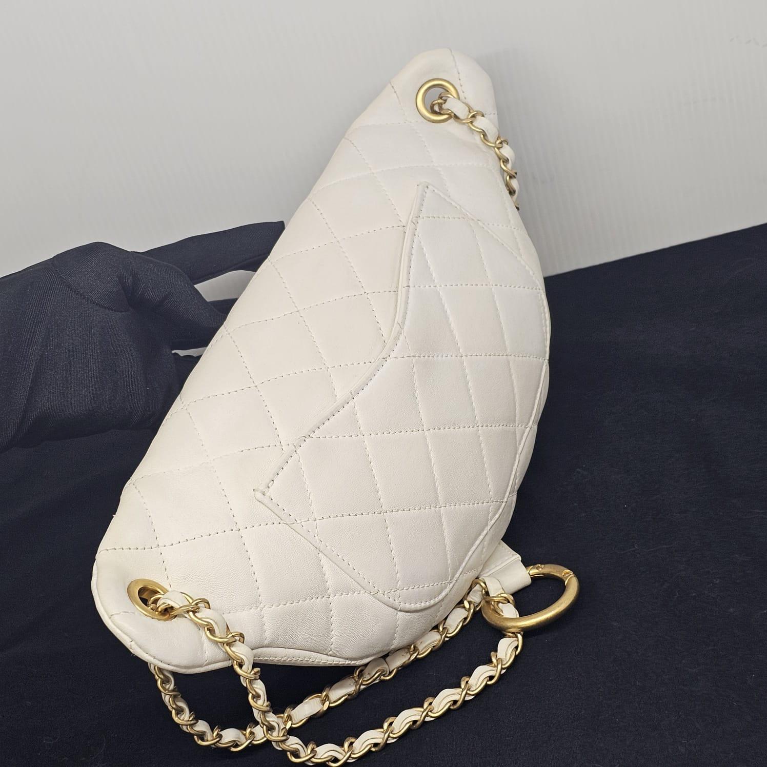 Rare 2019 Chanel White Quilted All About Chains Waist Bag For Sale 13