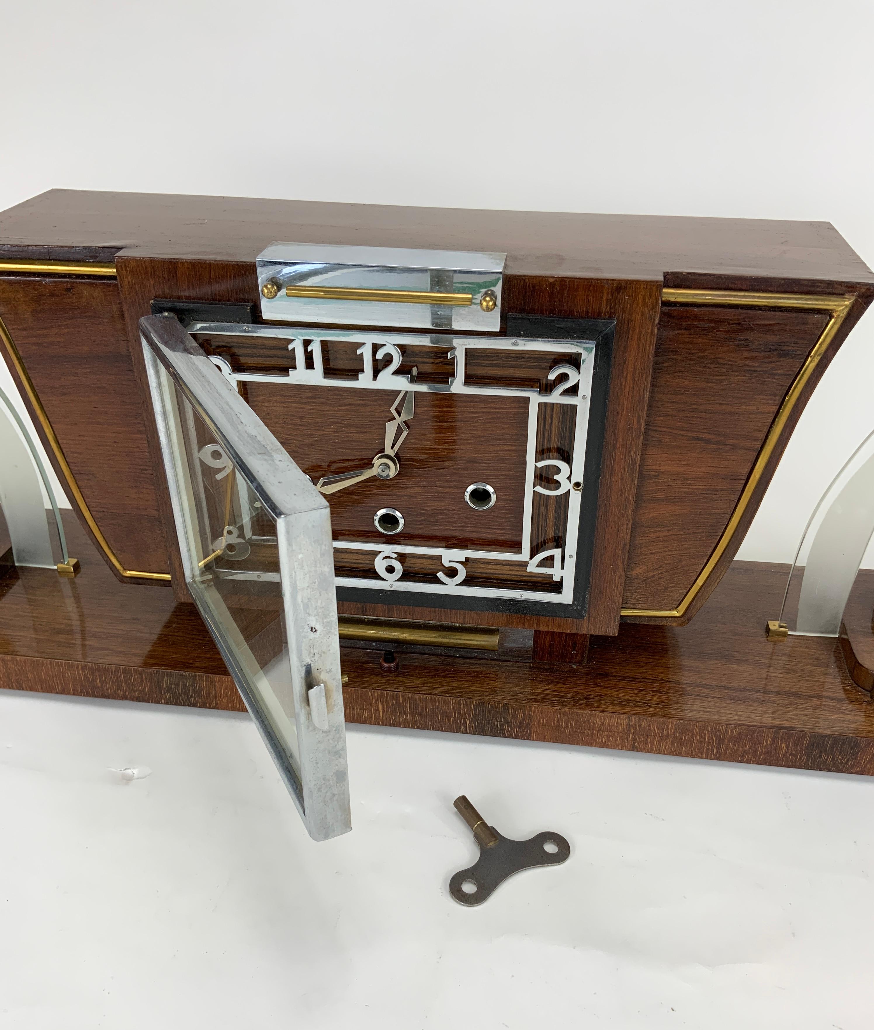 Milieu du XXe siècle Rare pendule de cheminée Art déco du 20ème siècle avec lampes diffuses en vente