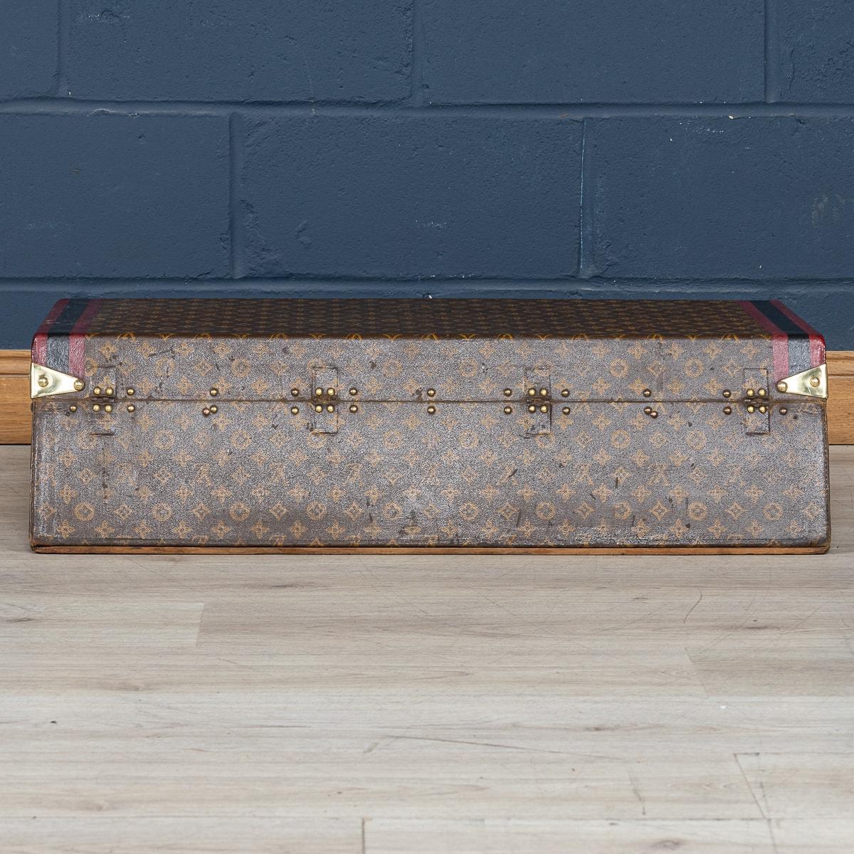 French Rare 20Th Century Louis Vuitton Car Trunk In Monogram Canvas, France C.1910 For Sale