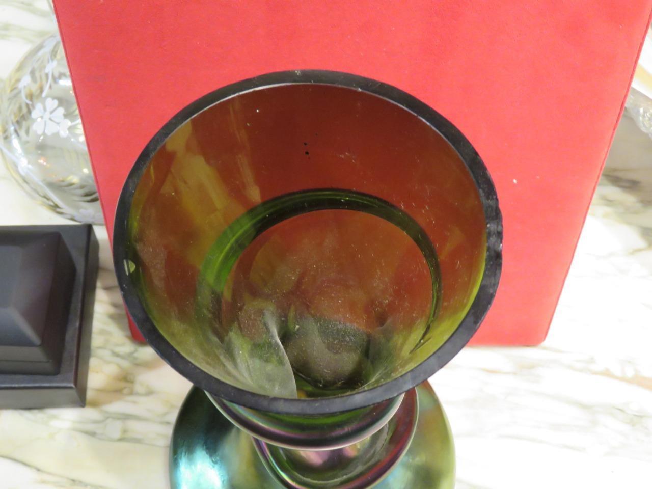 Rare 20th Century Tiffany Style Colored Glass Serpent Swirl Vase New York City For Sale 2