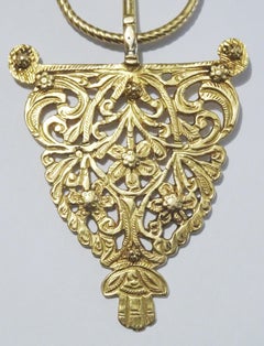 Rare 22 karat Gold North African Fibula