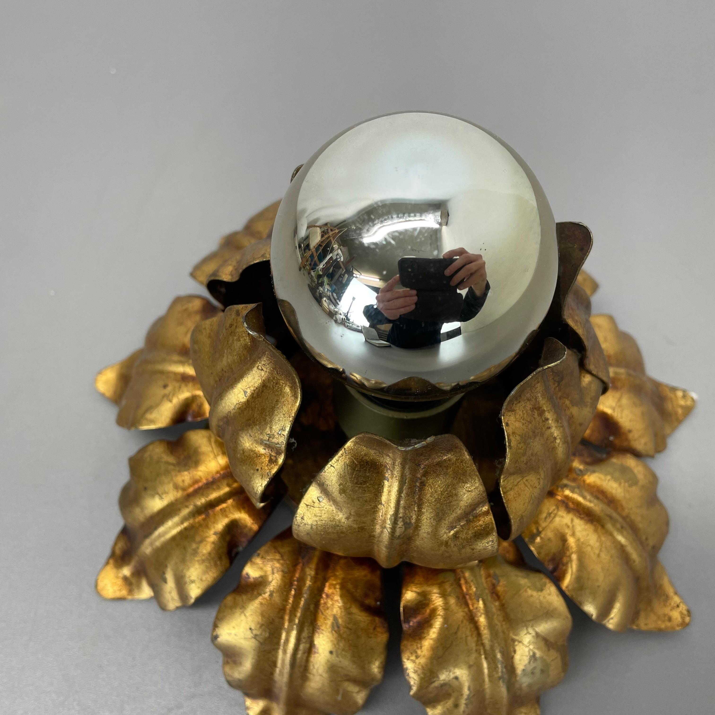 rare 22cm Golden Metal Florentiner Leaf Theatre Wall Ceiling Light, Italy, 1960 2
