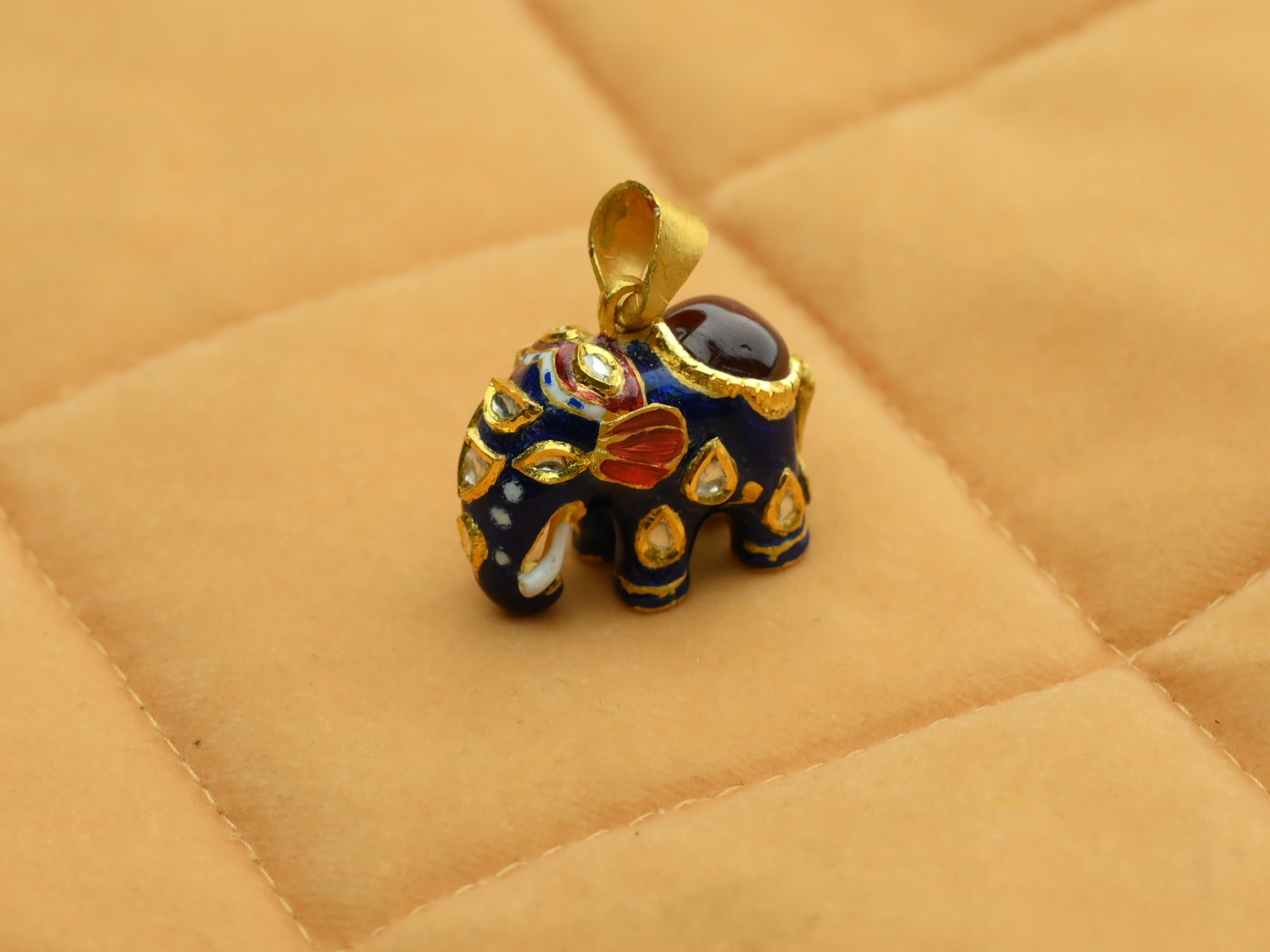 Rare 22K Gold Elephant pendant with blue enamel, natural spinel and diamonds For Sale 1