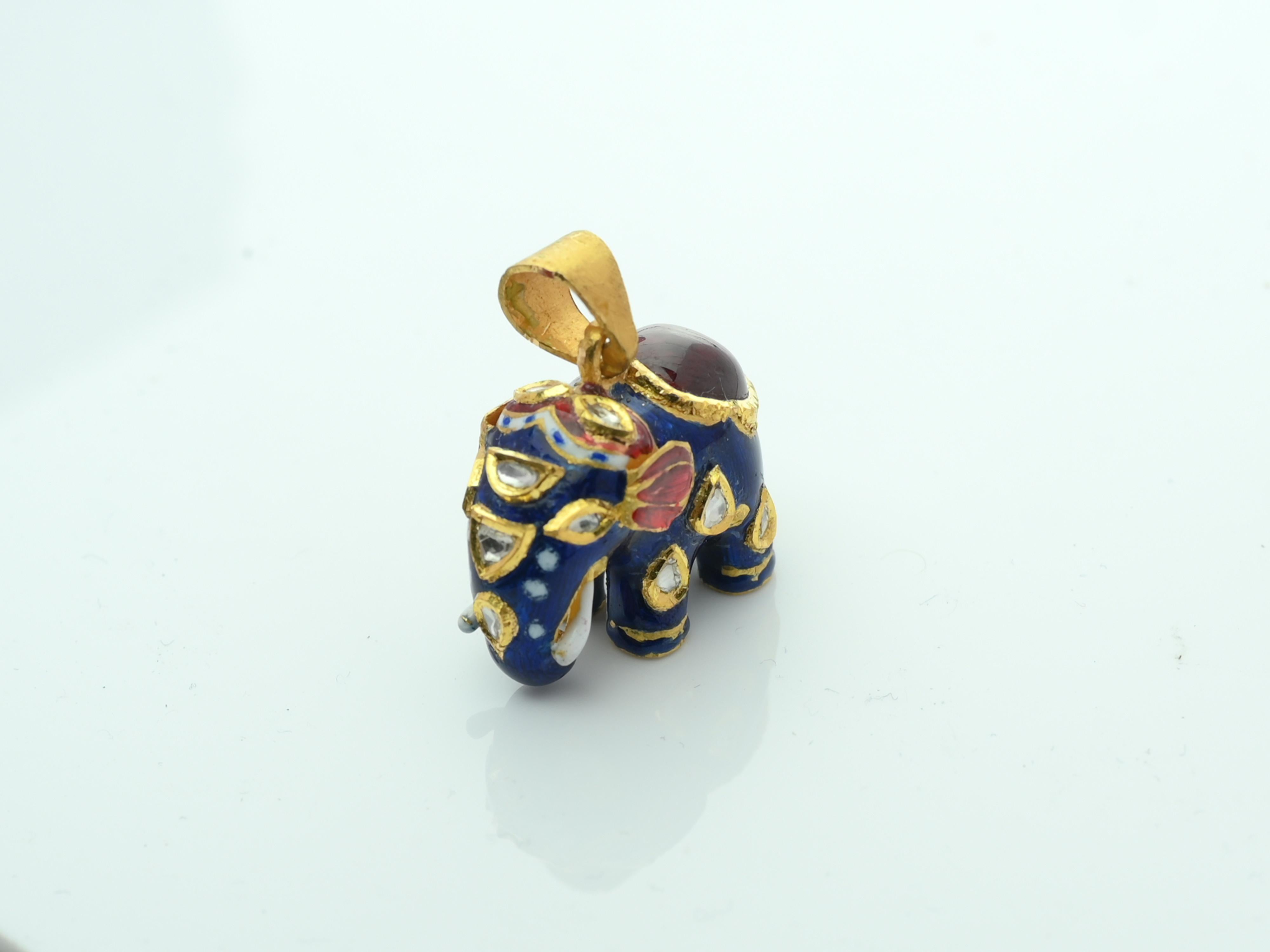 Rare 22K Gold Elephant pendant with blue enamel, natural spinel and diamonds For Sale 4