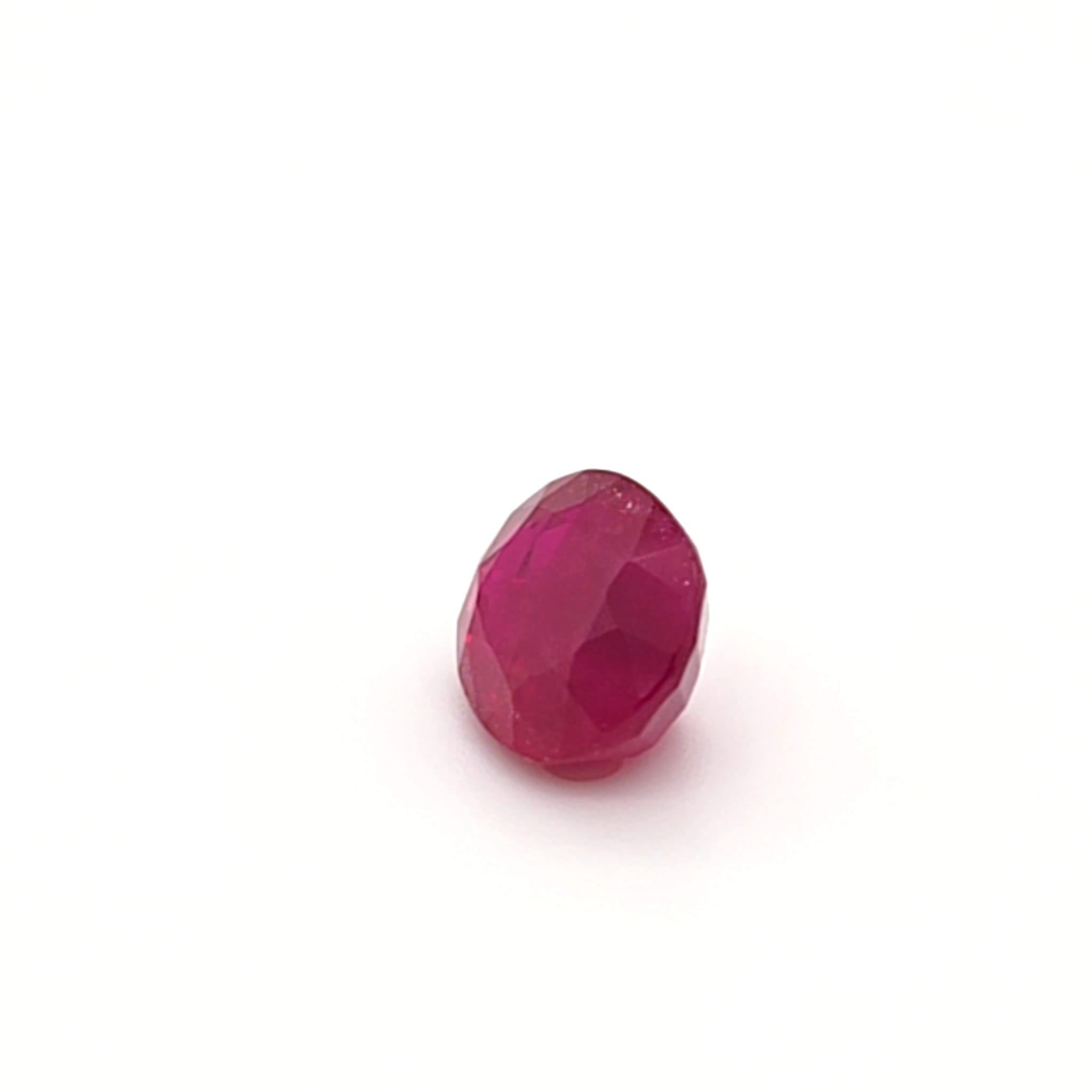 Seltener ovaler burmesischer Rubin von 2,69ct 