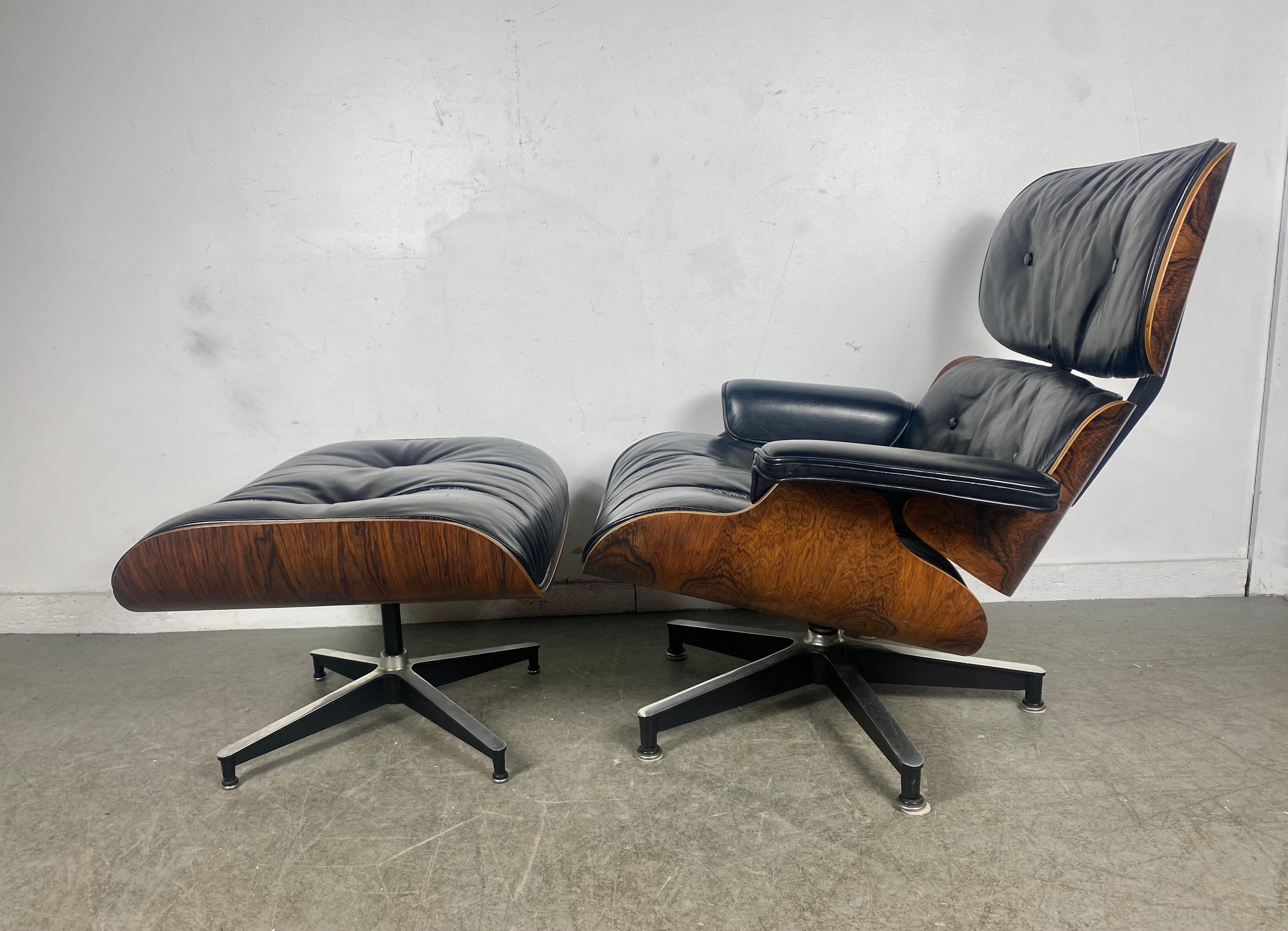 Mid-Century Modern Rare 2nd Generation Rosewood, Leather Lounge Chair and Ottoman by Charles Eames For Sale