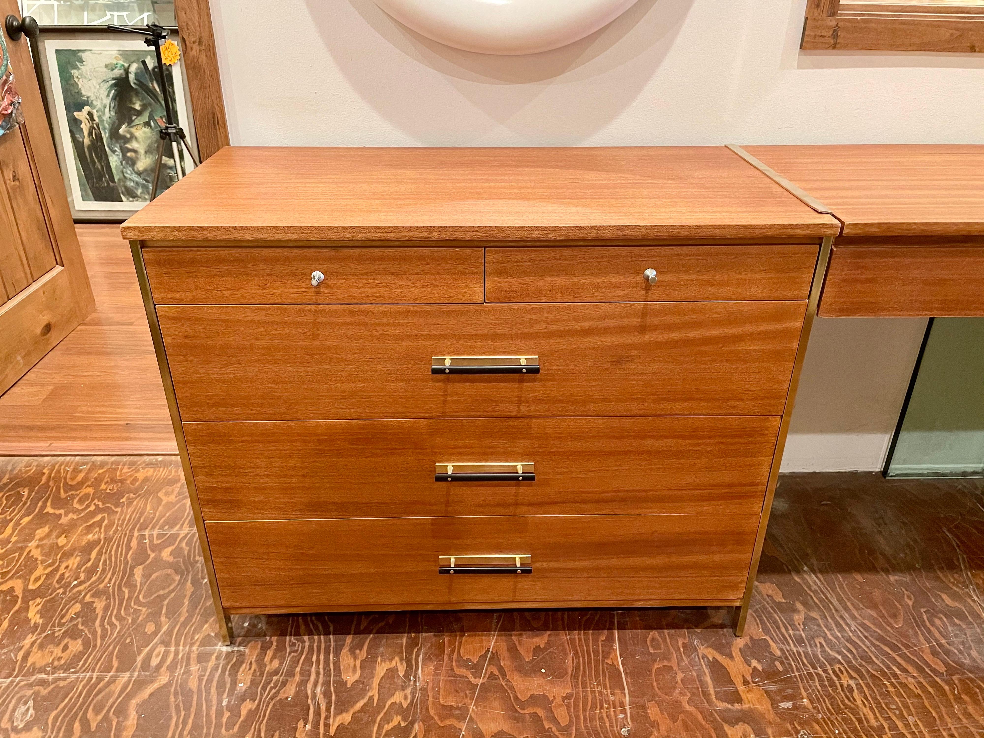 Mid-Century Modern Rare 3-Piece Vanity Dresser Set Designed by Paul Mccobb Calvin Group