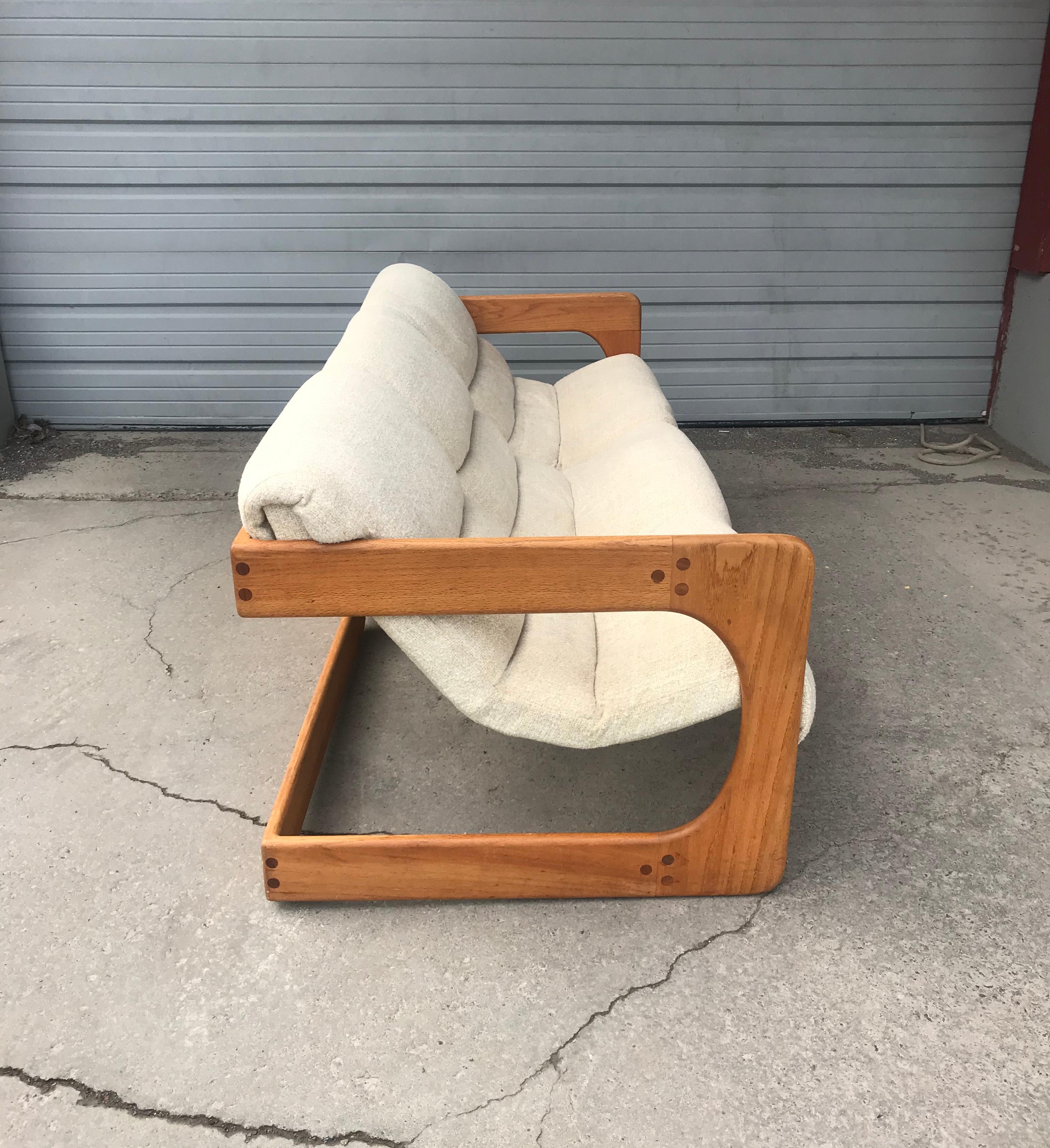 Rare 3-Seat Sofa Designed by Lou Hodges, California Design Group 1970 Modernist In Good Condition For Sale In Buffalo, NY