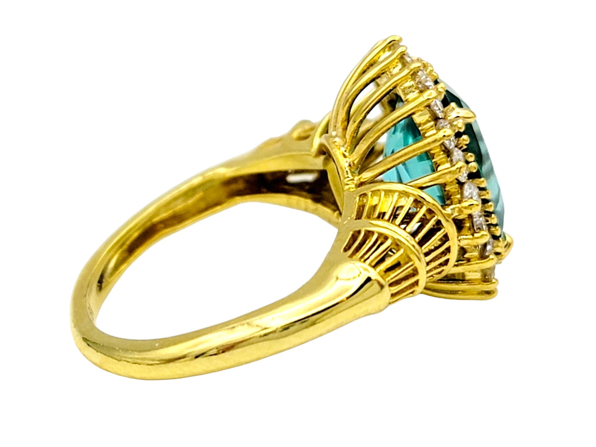 Seltener Indicolite Turmalin-Ring mit 3,0 Karat Ovalschliff und Diamant-Halo in 18K Gold im Angebot 2