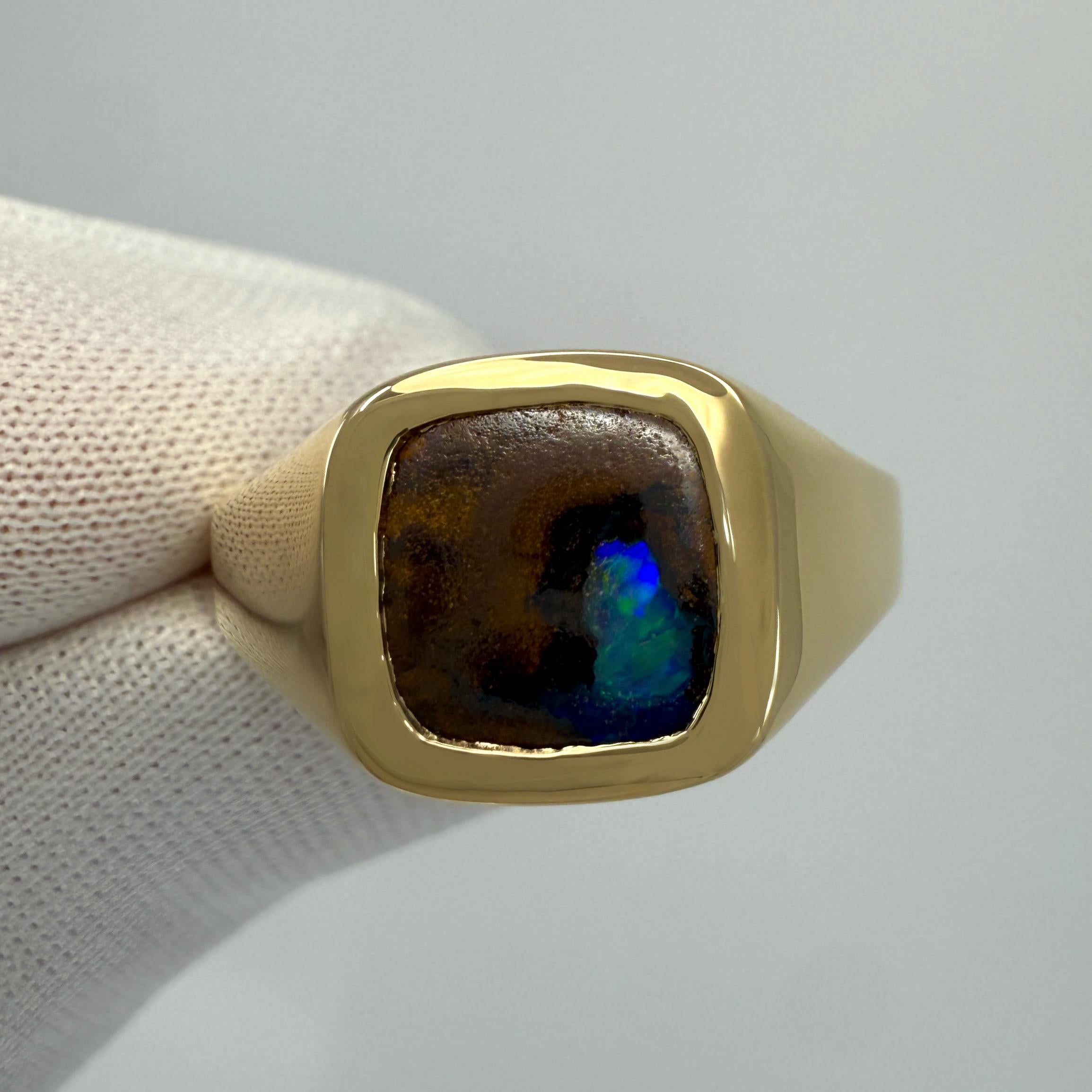 da uomo o donna Raro anello con cuscino di opale australiano Matrix Boulder da 3,02 carati in oro giallo 18k in vendita