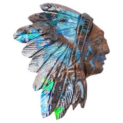Rare chef indien amérindien sculpté en opale lapidaire de 32 carats