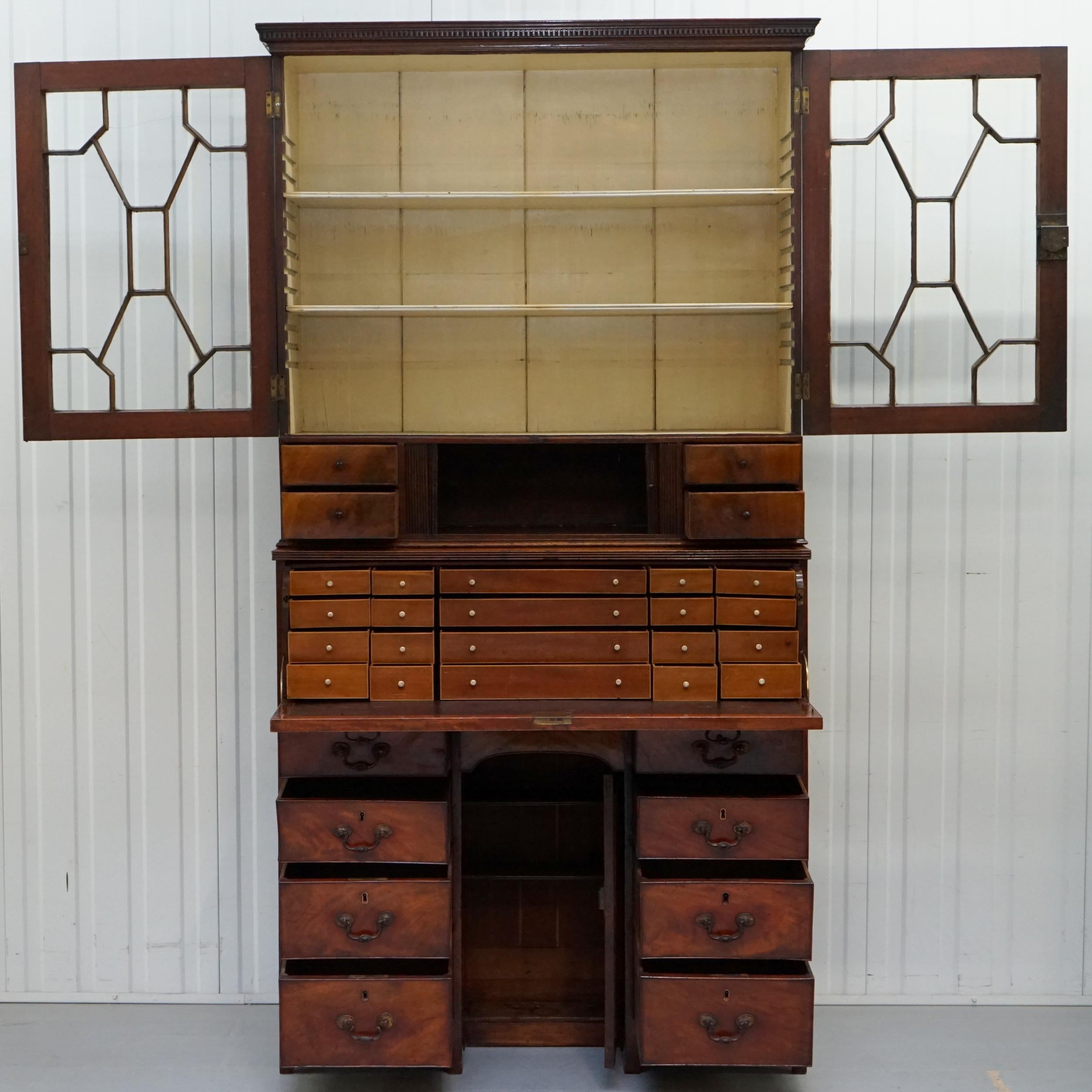 Rare 33 Drawer circa 1780 George III Mahogany Secretaire Bookcase Desk Bureau 3