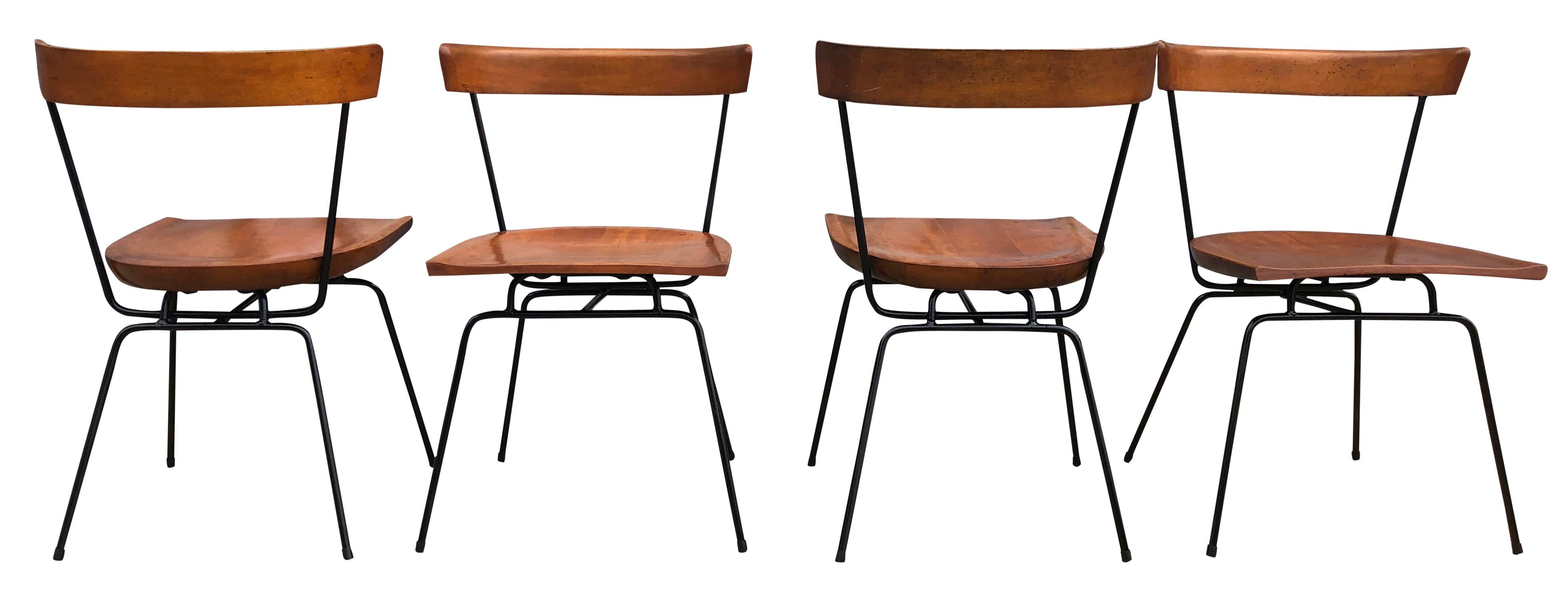 Rare 4 Midcentury Paul McCobb Planner Group Dining Chairs #1535 Maple Iron In Good Condition In BROOKLYN, NY
