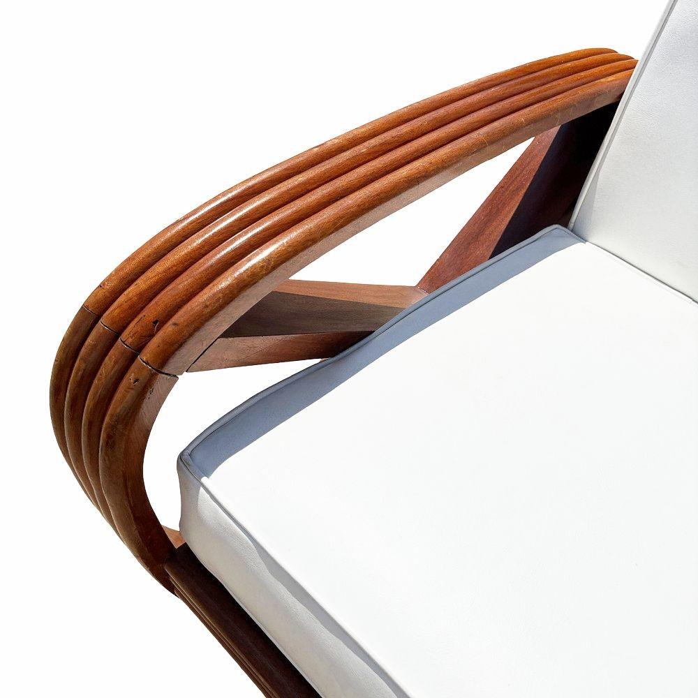 Rare chaise longue en faux rotin à 4 brins en acajou sculpté, paire en vente 3