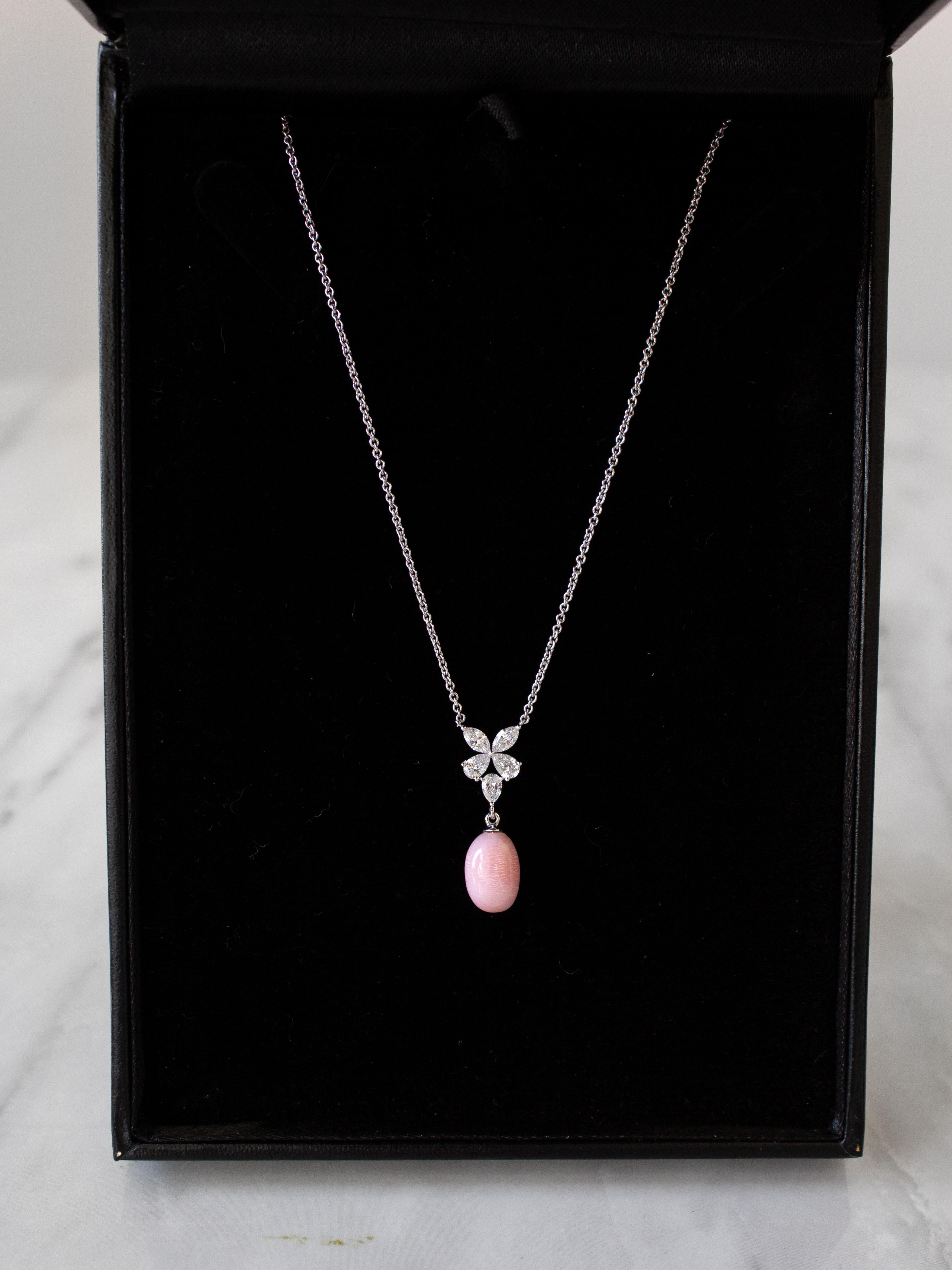 conch pearl pendant