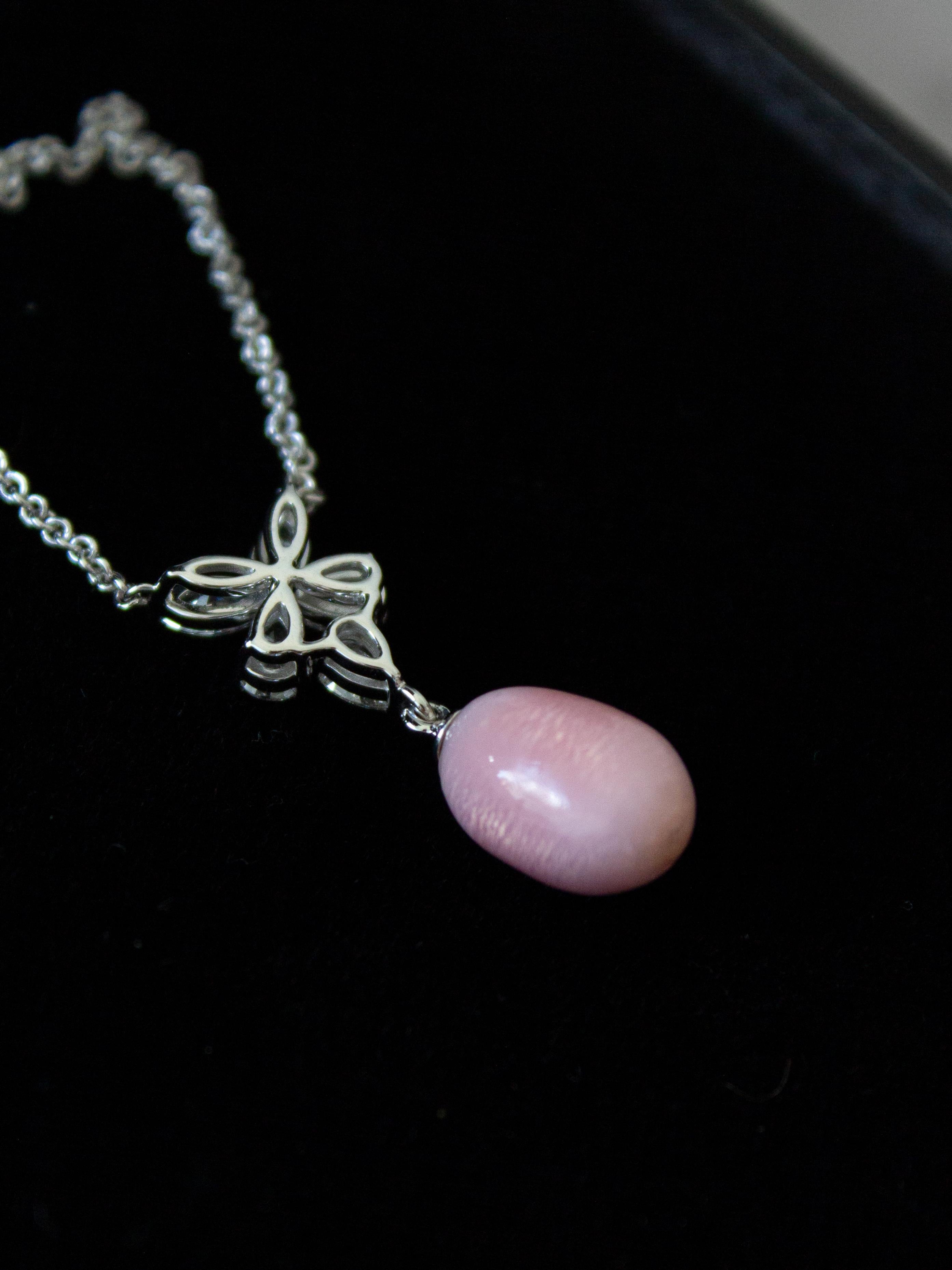 Rare 5.71ct GIA Certified Pink Conch Pearl Flame Diamonds White Gold Necklace For Sale 1