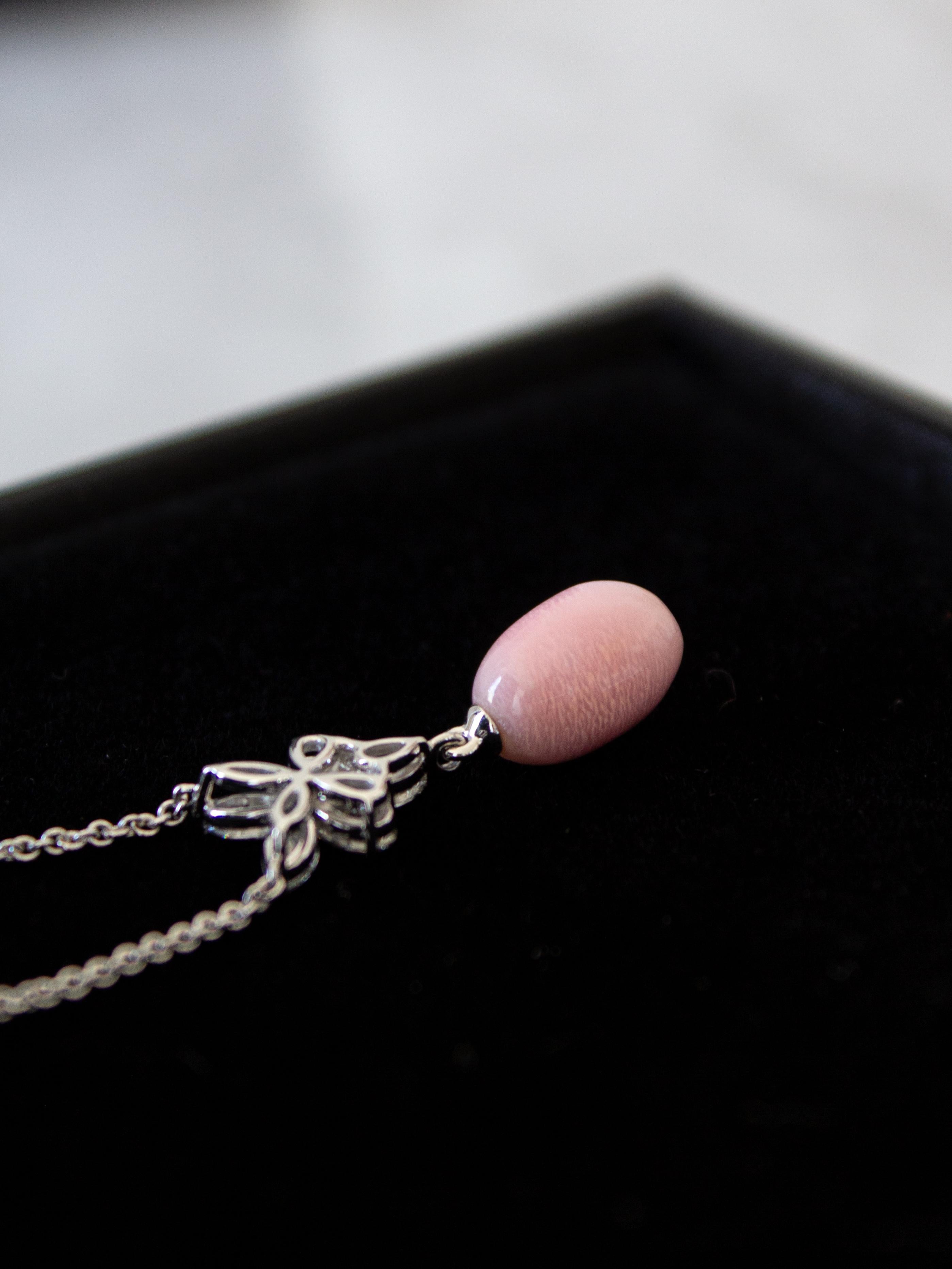 Rare 5.71ct GIA Certified Pink Conch Pearl Flame Diamonds White Gold Necklace For Sale 2