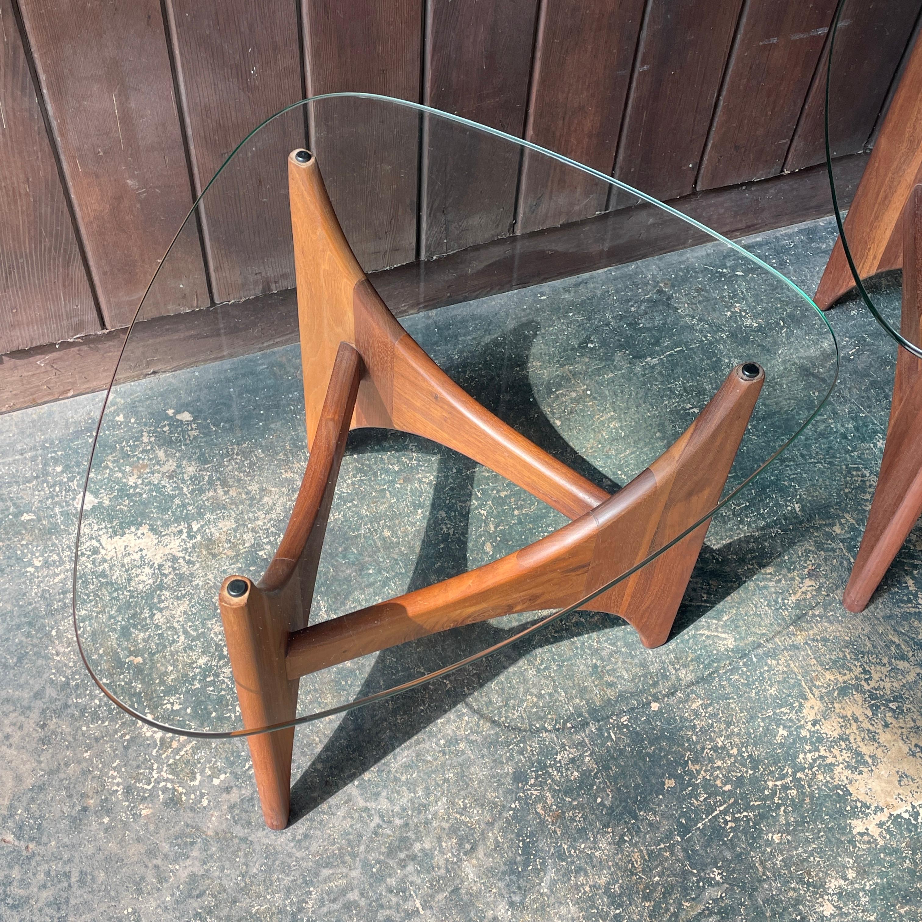 Rare 60s Adrian Pearsall Walnut Triangular Sofa Side Tables like Isamu Noguchi For Sale 2