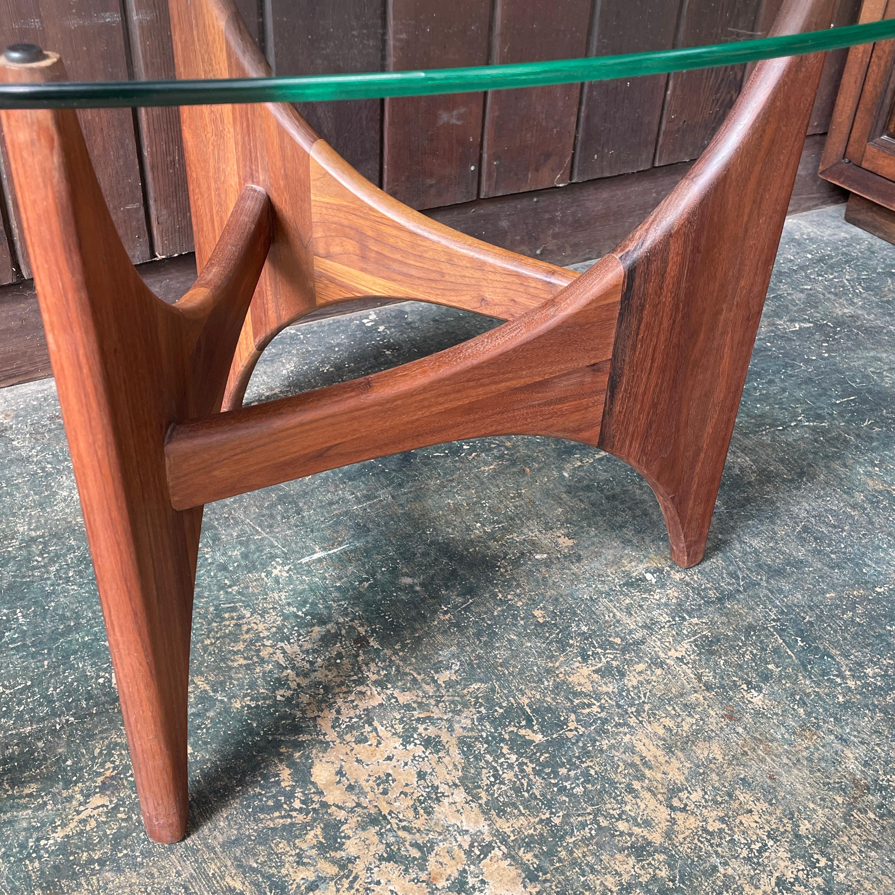 Rare 60s Adrian Pearsall Walnut Triangular Sofa Side Tables like Isamu Noguchi For Sale 5