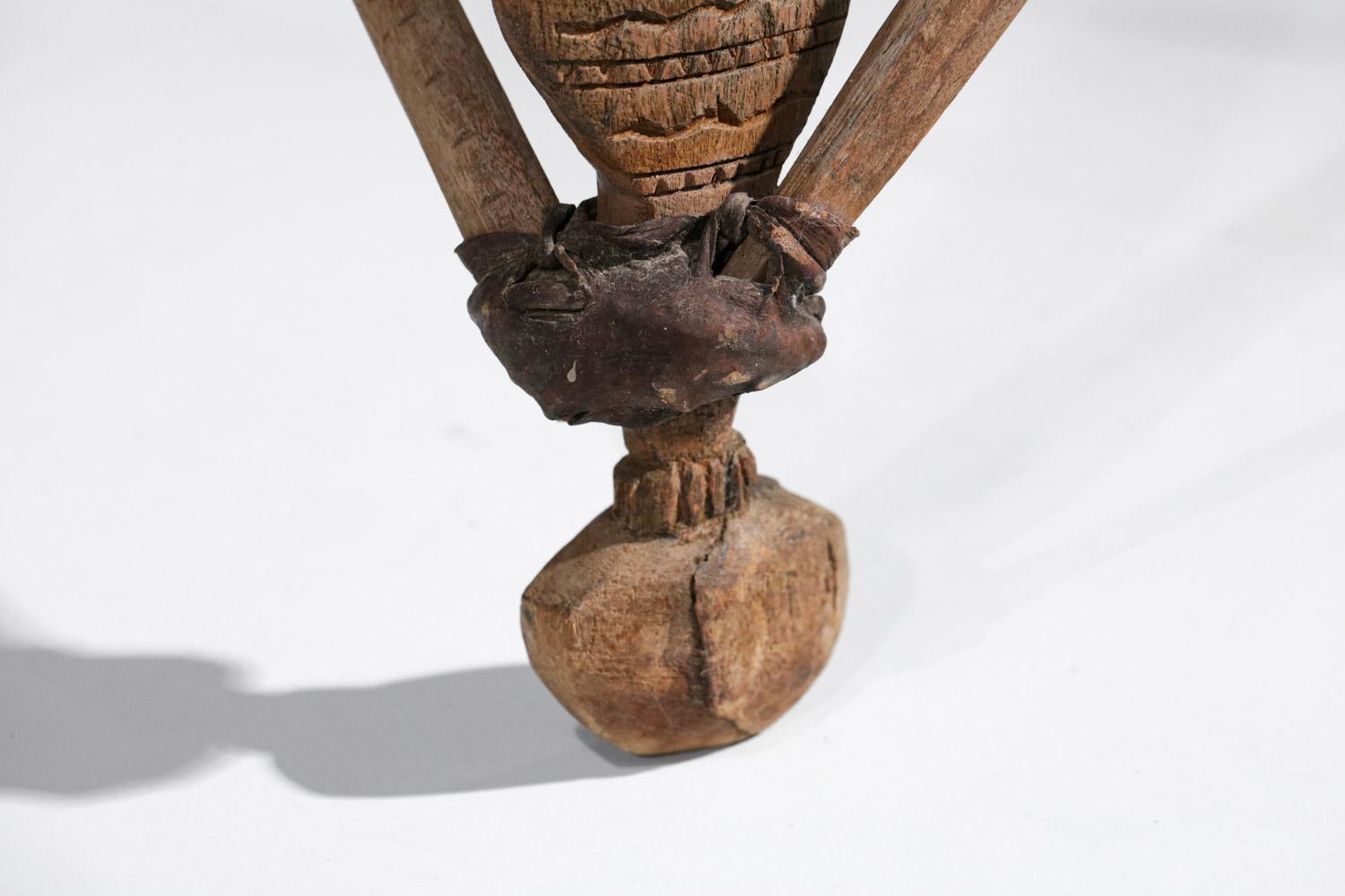 Console ethnique africaine rare des années 1960 en bois et verre de cuir en vente 10