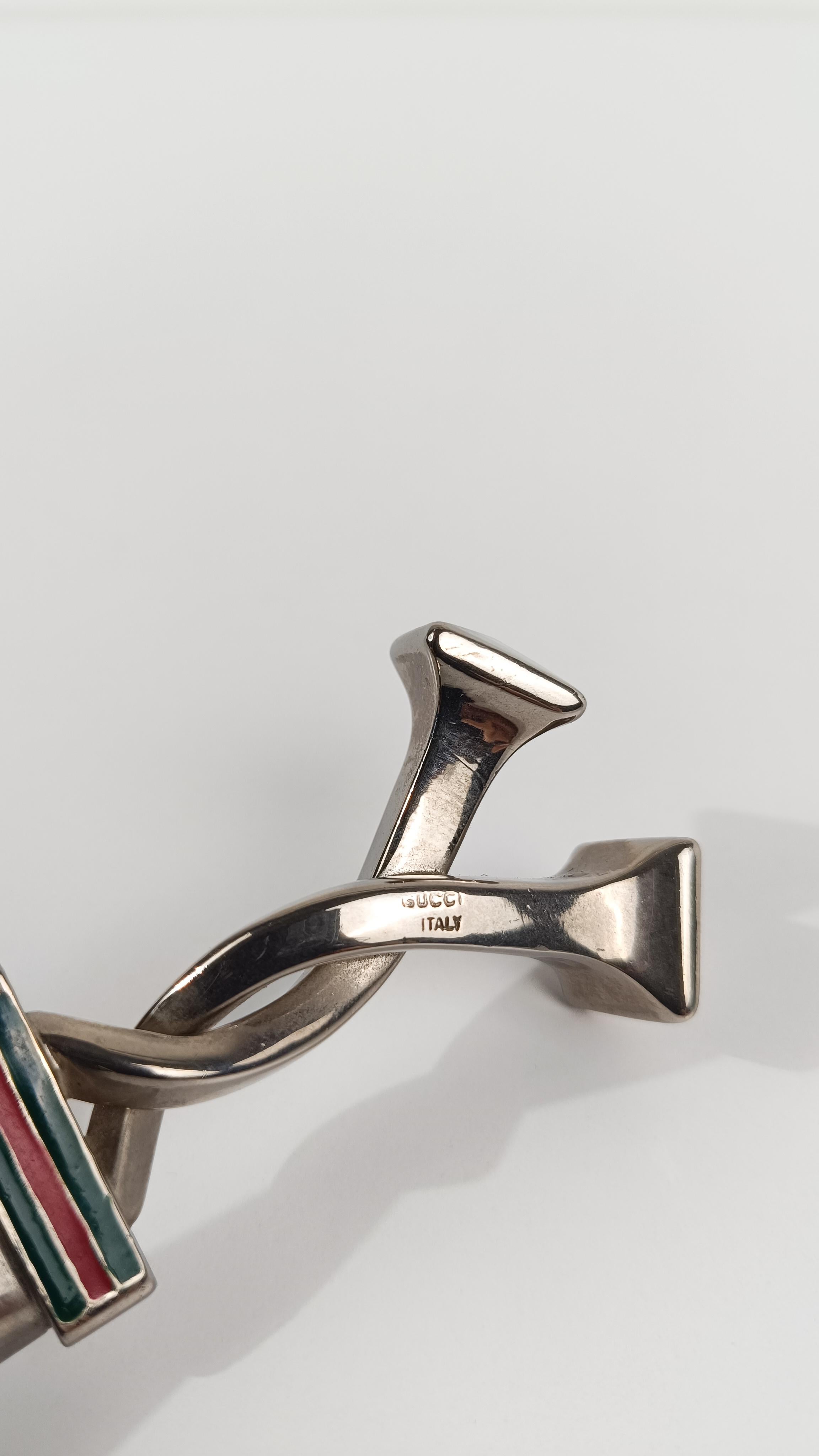 Raro calzascarpe Gucci degli anni '70 in metallo placcato argento e strisce di smalto rosso e verde in vendita 5