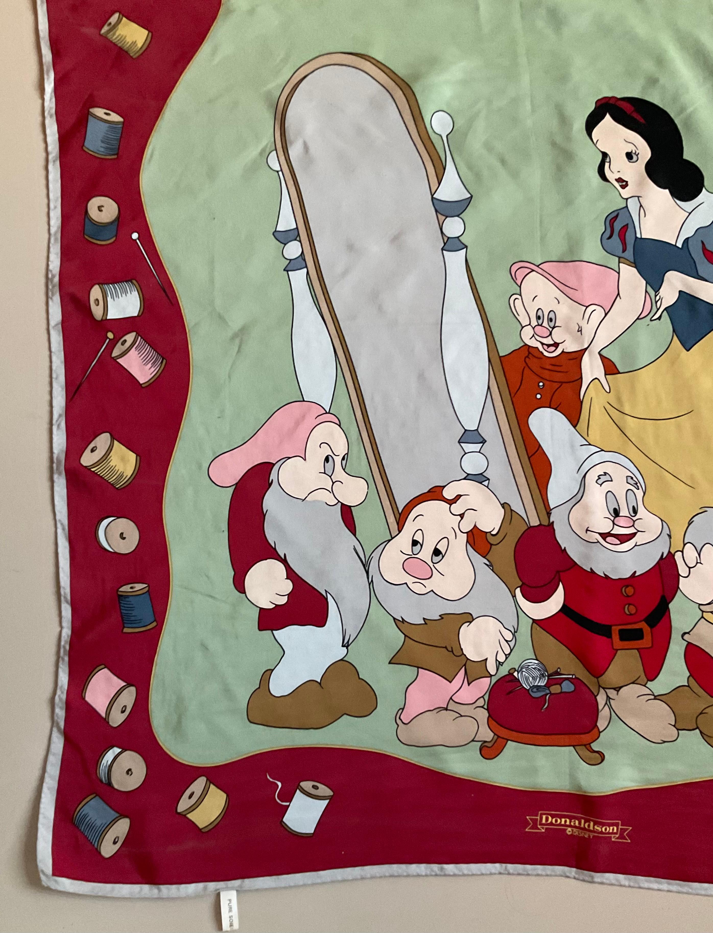 Donna Rara sciarpa in seta anni '80 Donaldson Disney Snow White in vendita