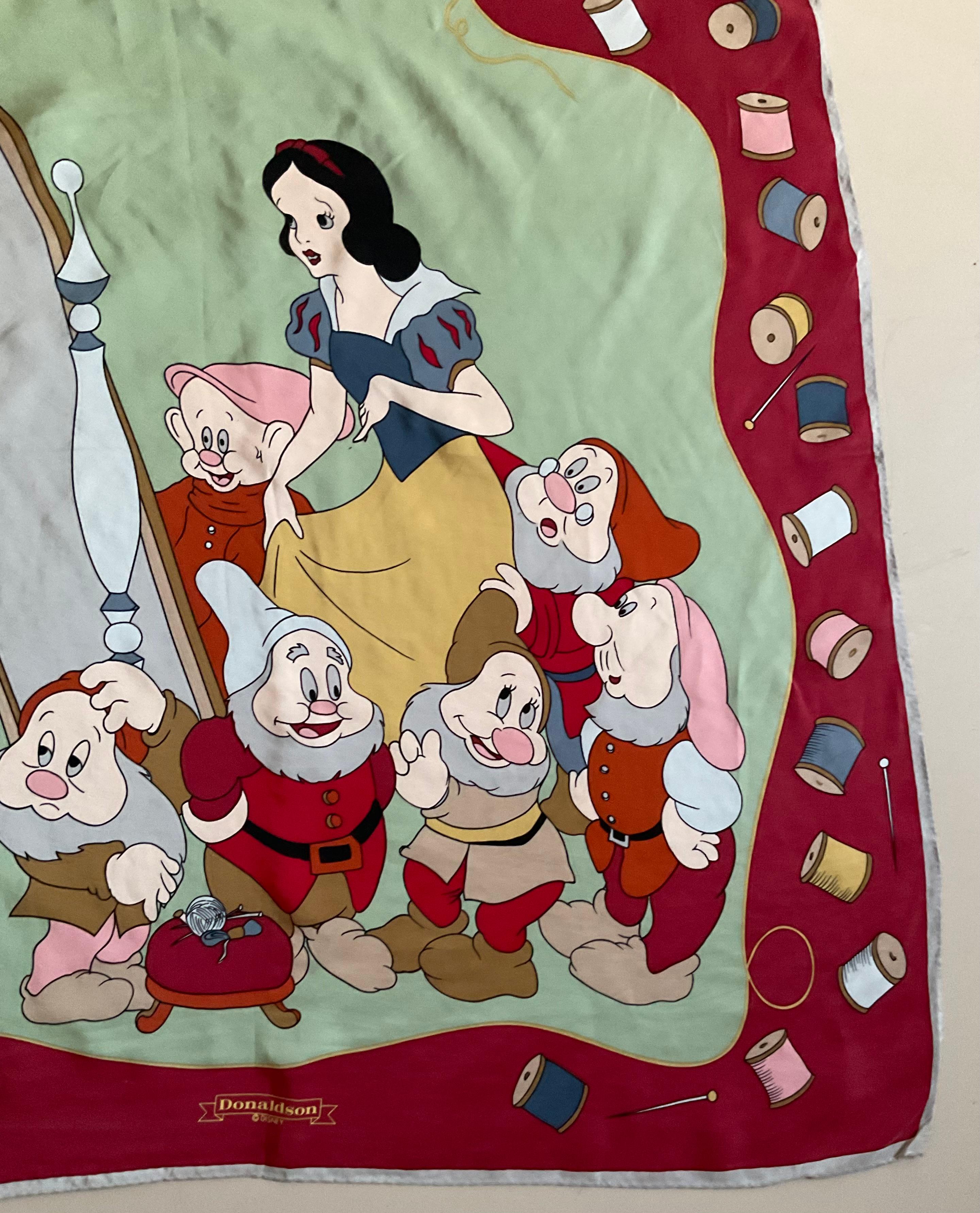 Rara sciarpa in seta anni '80 Donaldson Disney Snow White in vendita 1