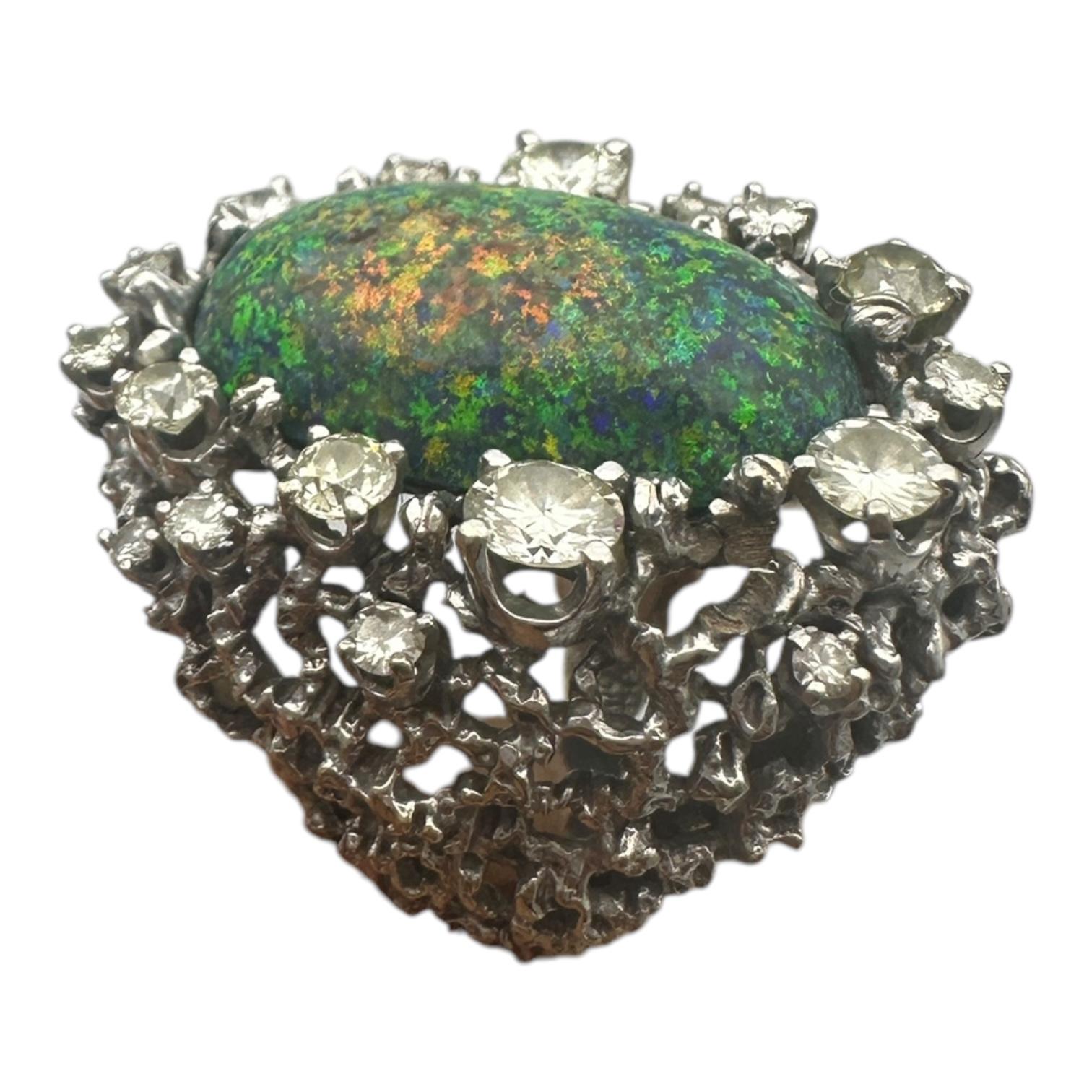 Rare opale noire australienne de 8 carats et 2,50 carats Bague en diamant en vente 4