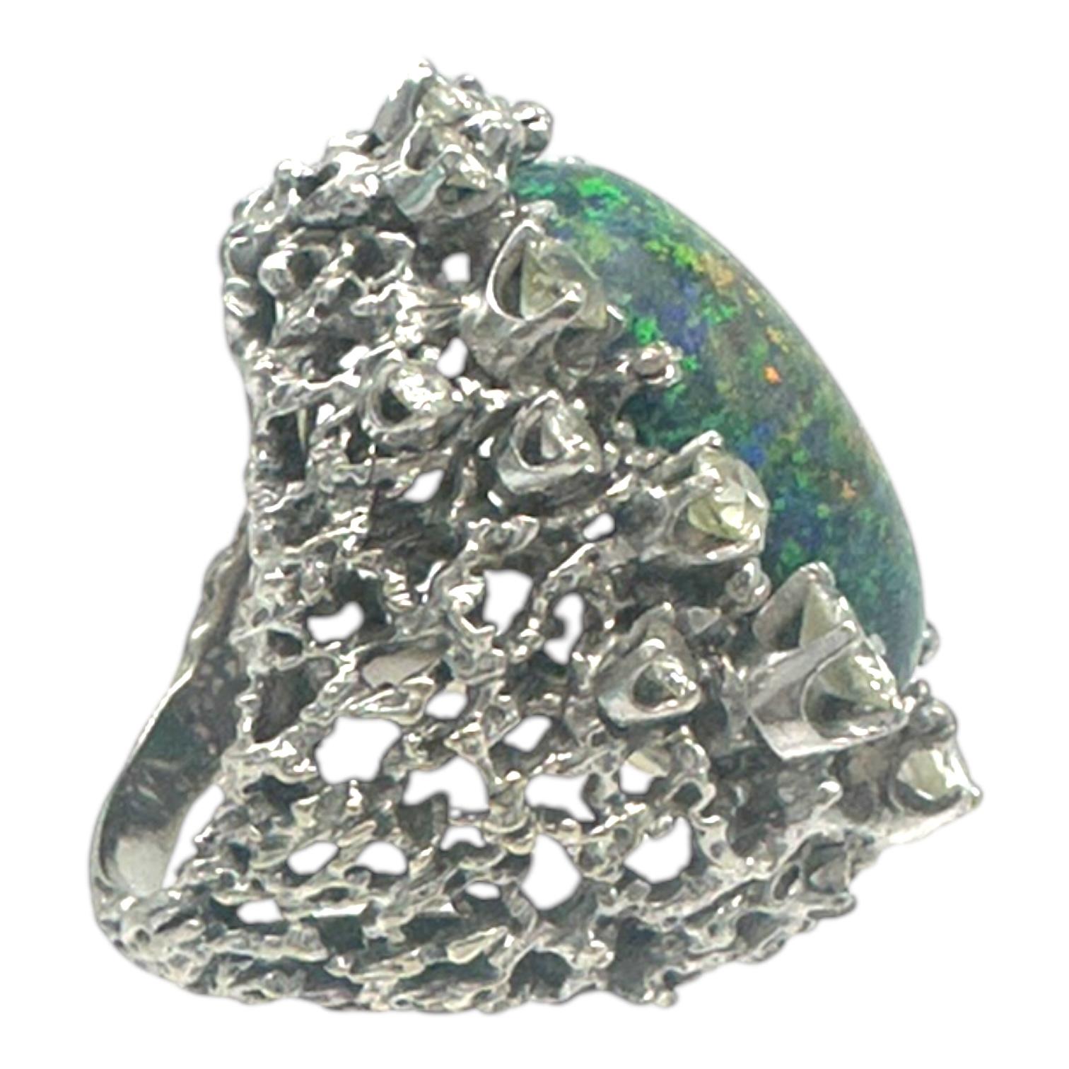 Rare opale noire australienne de 8 carats et 2,50 carats Bague en diamant Excellent état - En vente à Laguna Hills, CA