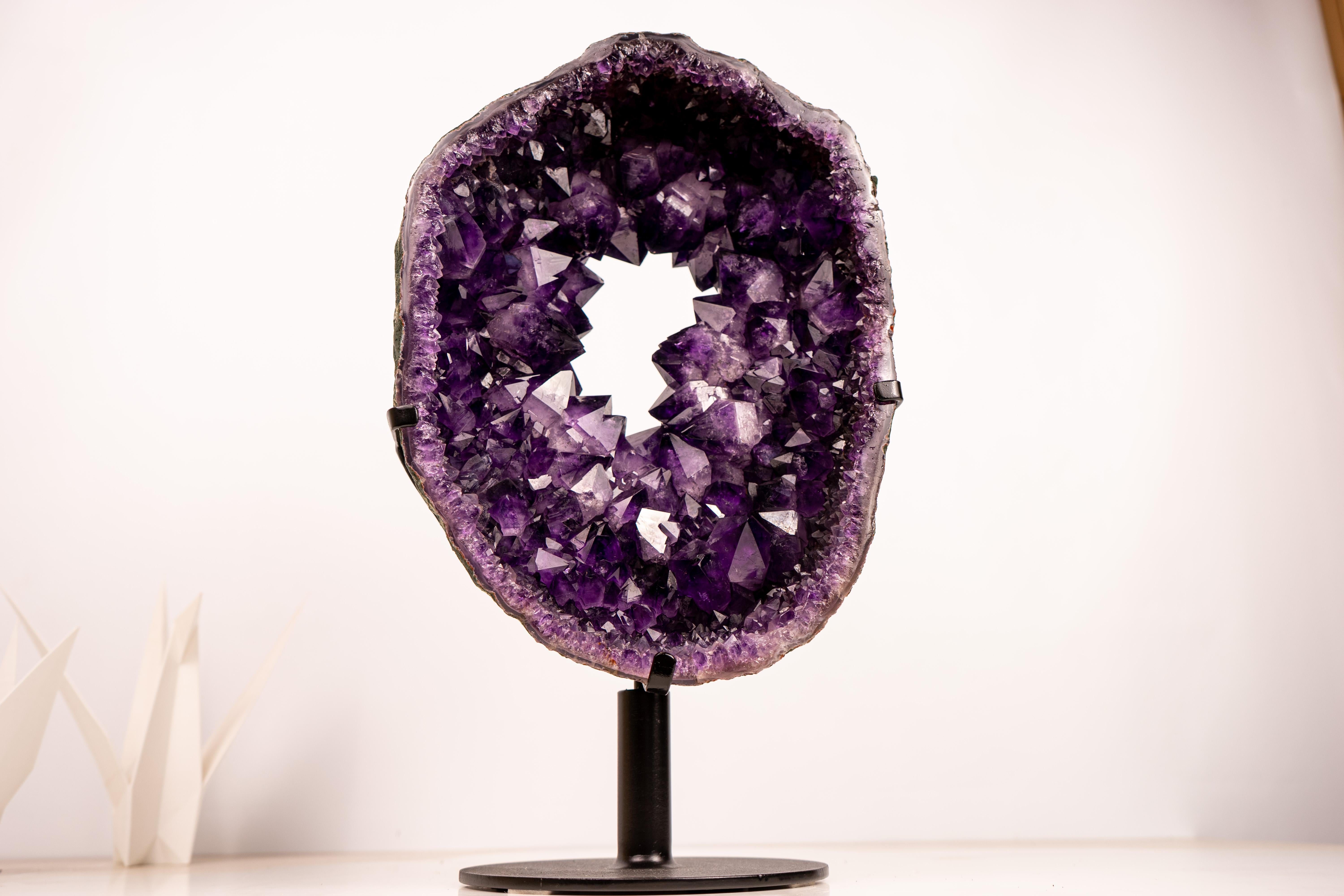 Rare AAA Amethyst Geode Portal with Crown Druzy Formation, Collector’s Crystal en venta 7