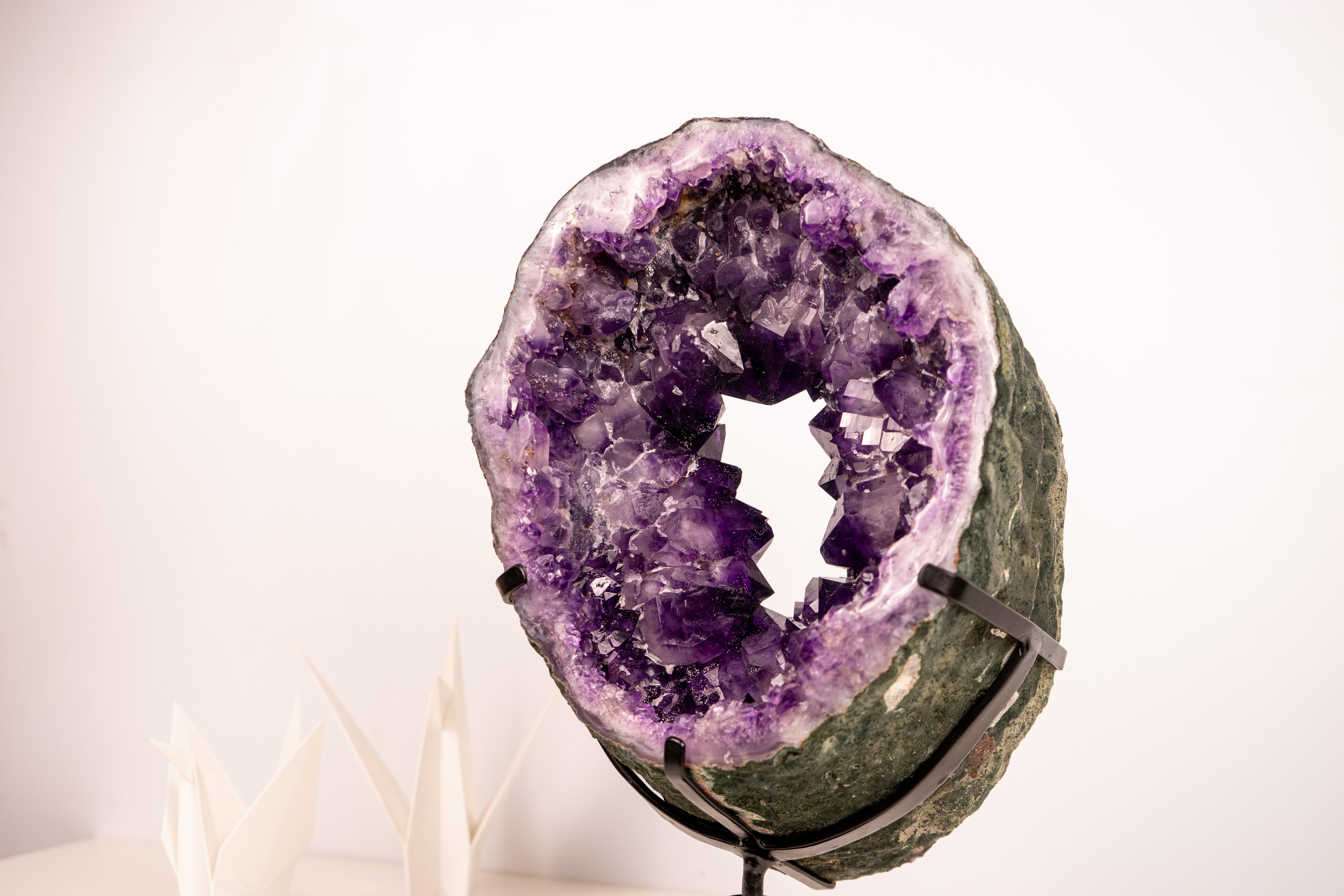 Rare AAA Amethyst Geode Portal with Crown Druzy Formation, Collector’s Crystal en venta 10