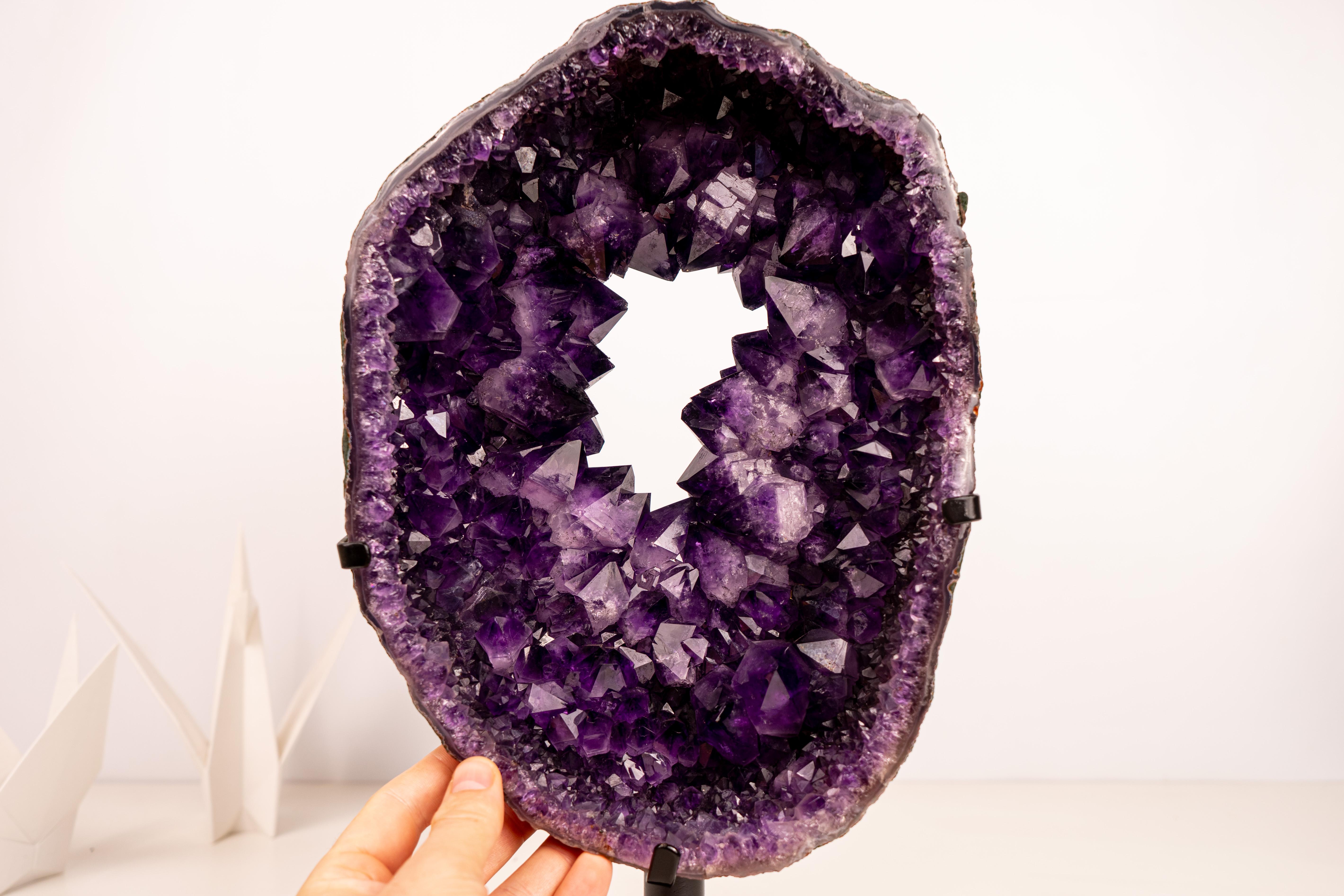 Amethyst Geode Portal with a Rare Crown Formation of Sparkly Points - Statement Piece for Luxury Décor or Fine Mineral Collection.

▫️ Description

A rare and superb Amethyst Geode Portal, this natural masterpiece showcases world-class aesthetics