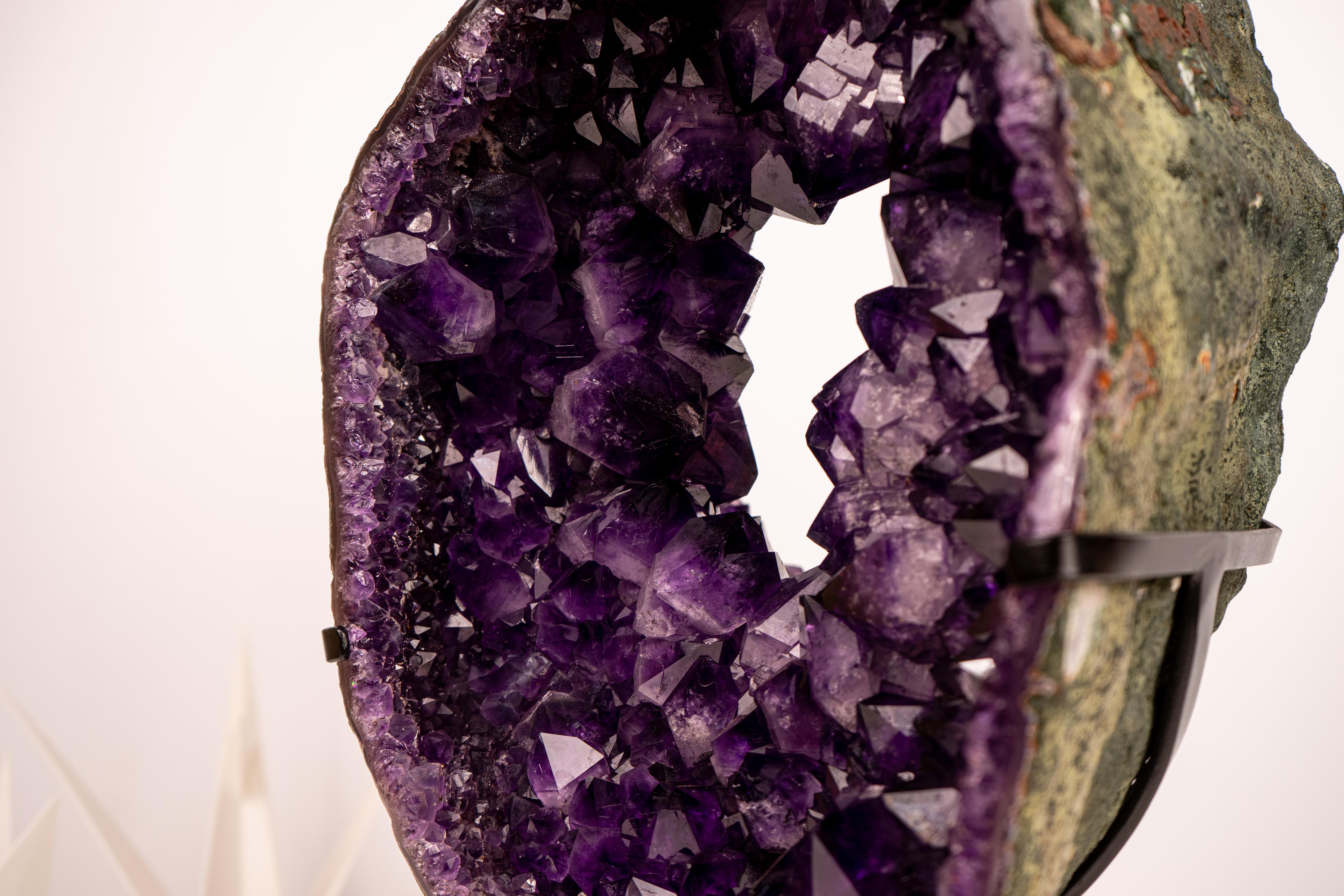 Rare AAA Amethyst Geode Portal with Crown Druzy Formation, Collector’s Crystal Brasileño en venta