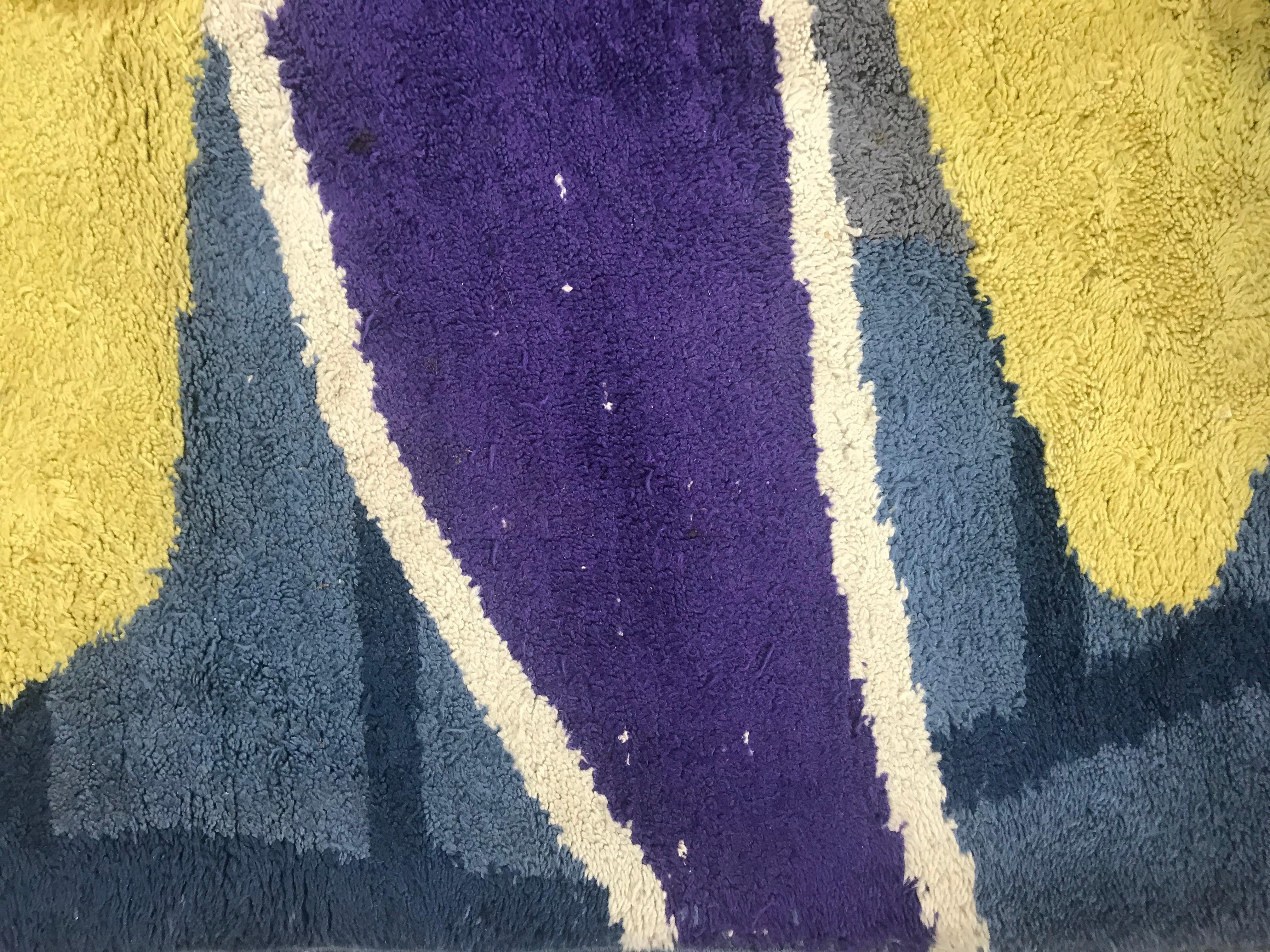 Rare Abstract Modernist Morrocan Wool Rug, Artisanat In Good Condition For Sale In Buffalo, NY