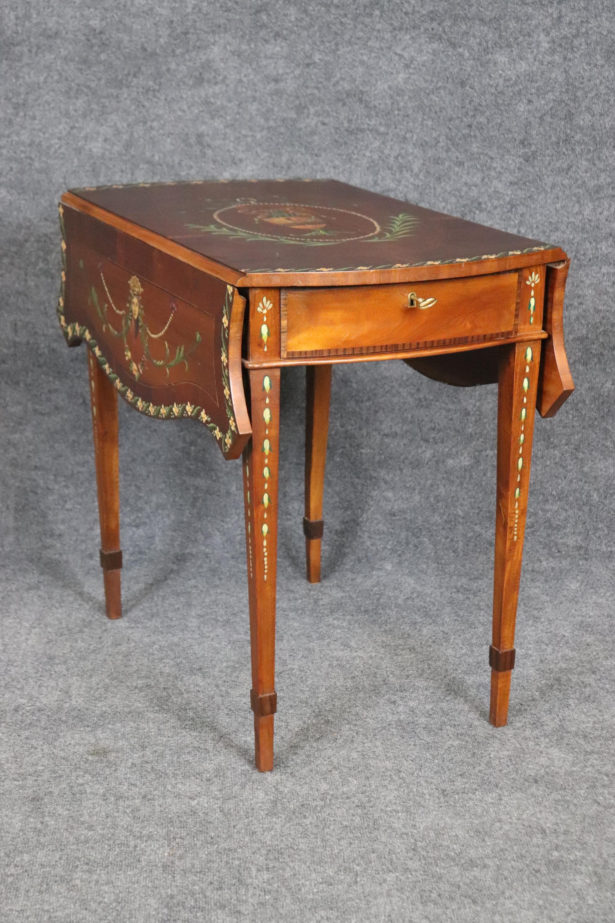 Rare Adams Paint Decorated English Pembroke Table Circa 1920 In Good Condition For Sale In Swedesboro, NJ