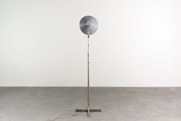 Italian Rare Adjustable Floor Lamp Mod. 1045 by Gino Sarfatti For Sale