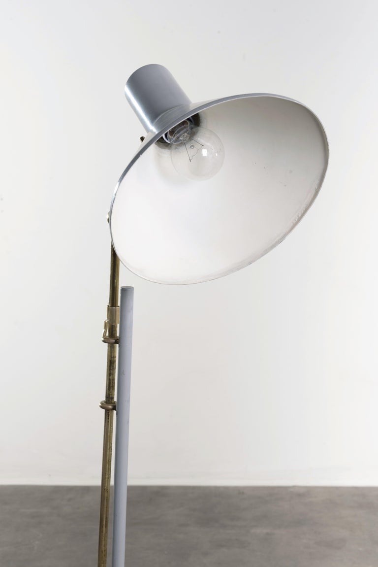 Mid-20th Century Rare Adjustable Floor Lamp Mod. 1045 by Gino Sarfatti For Sale